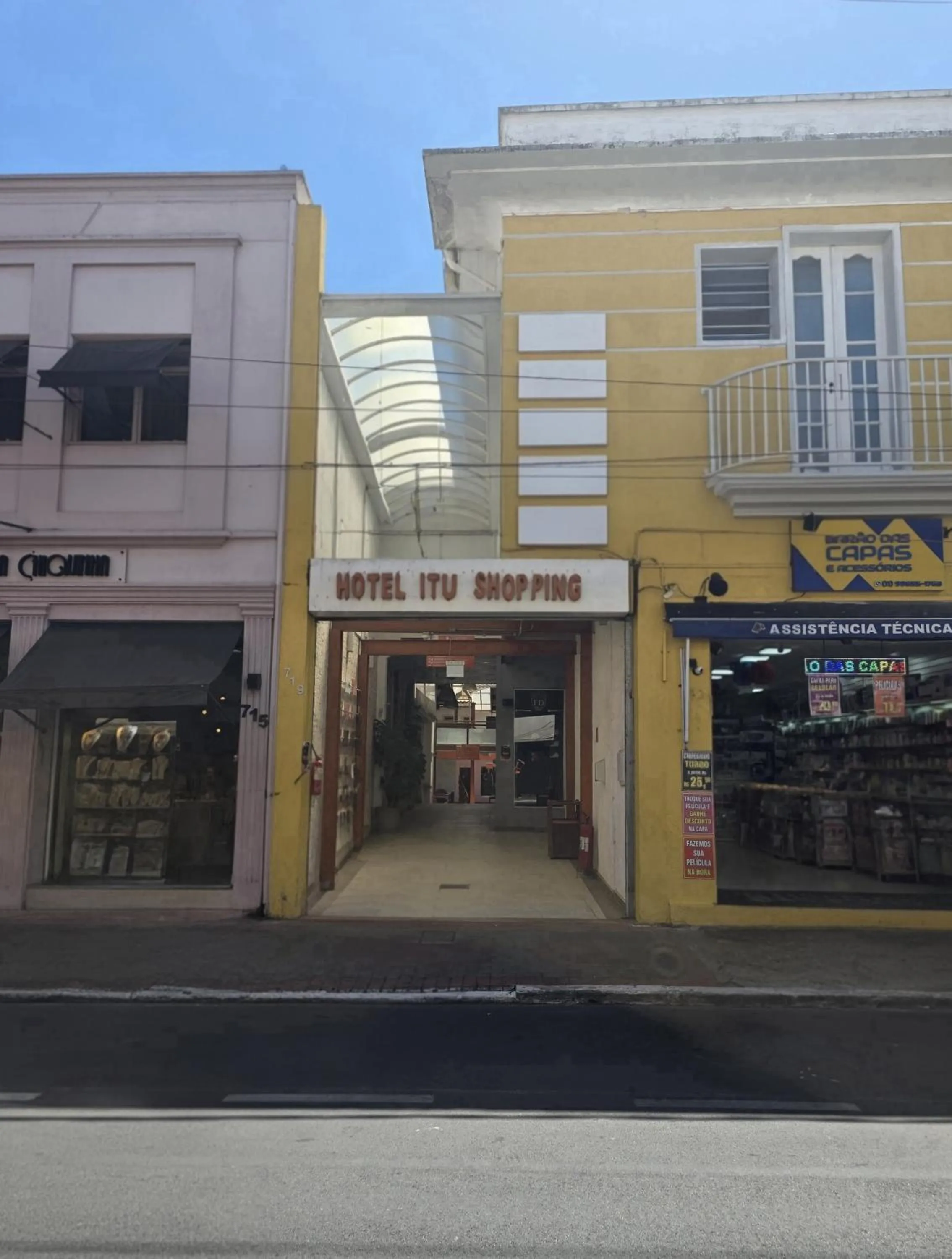 Property building in Hotel Itu Shopping