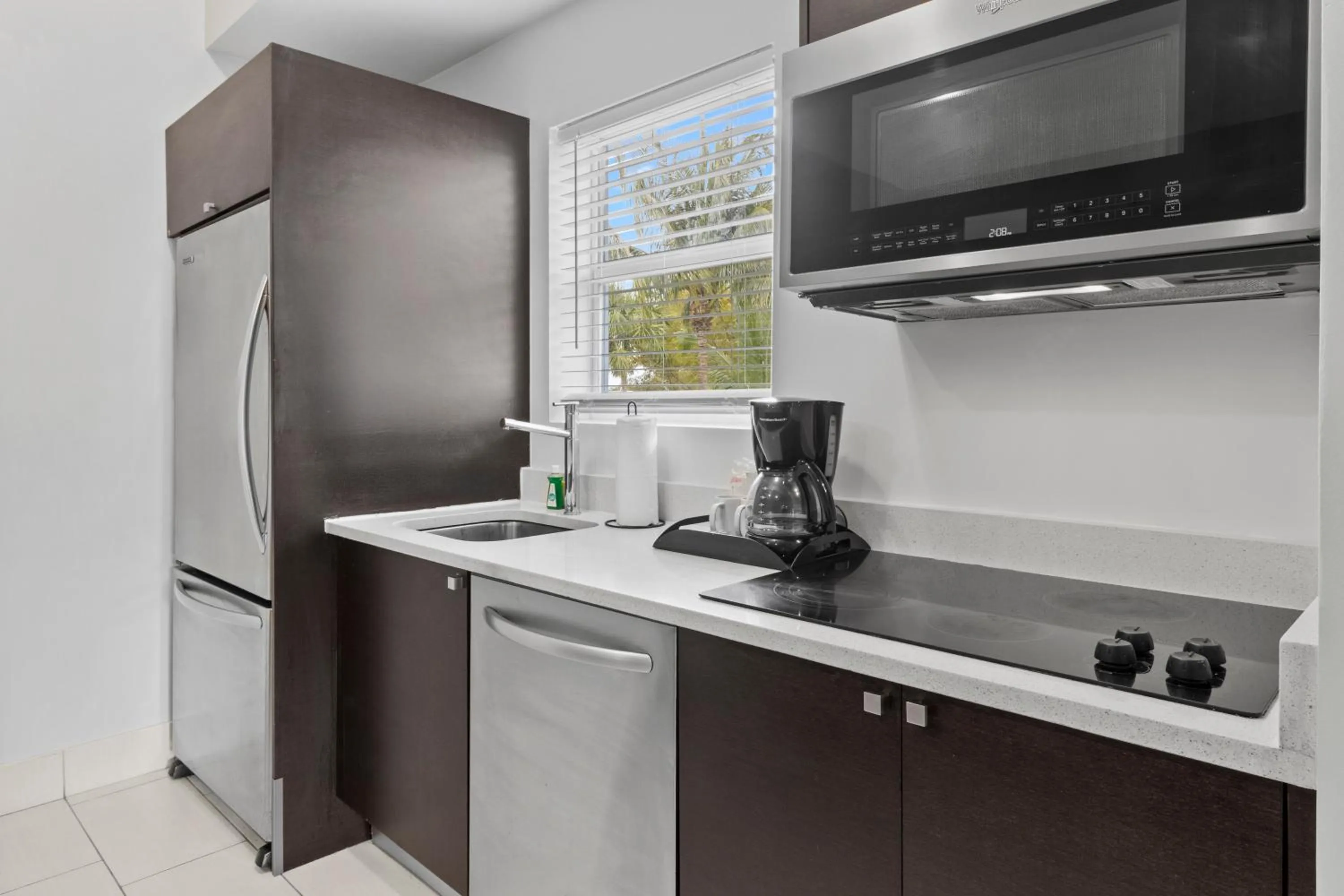 Kitchen or kitchenette in Provident Doral At The Blue
