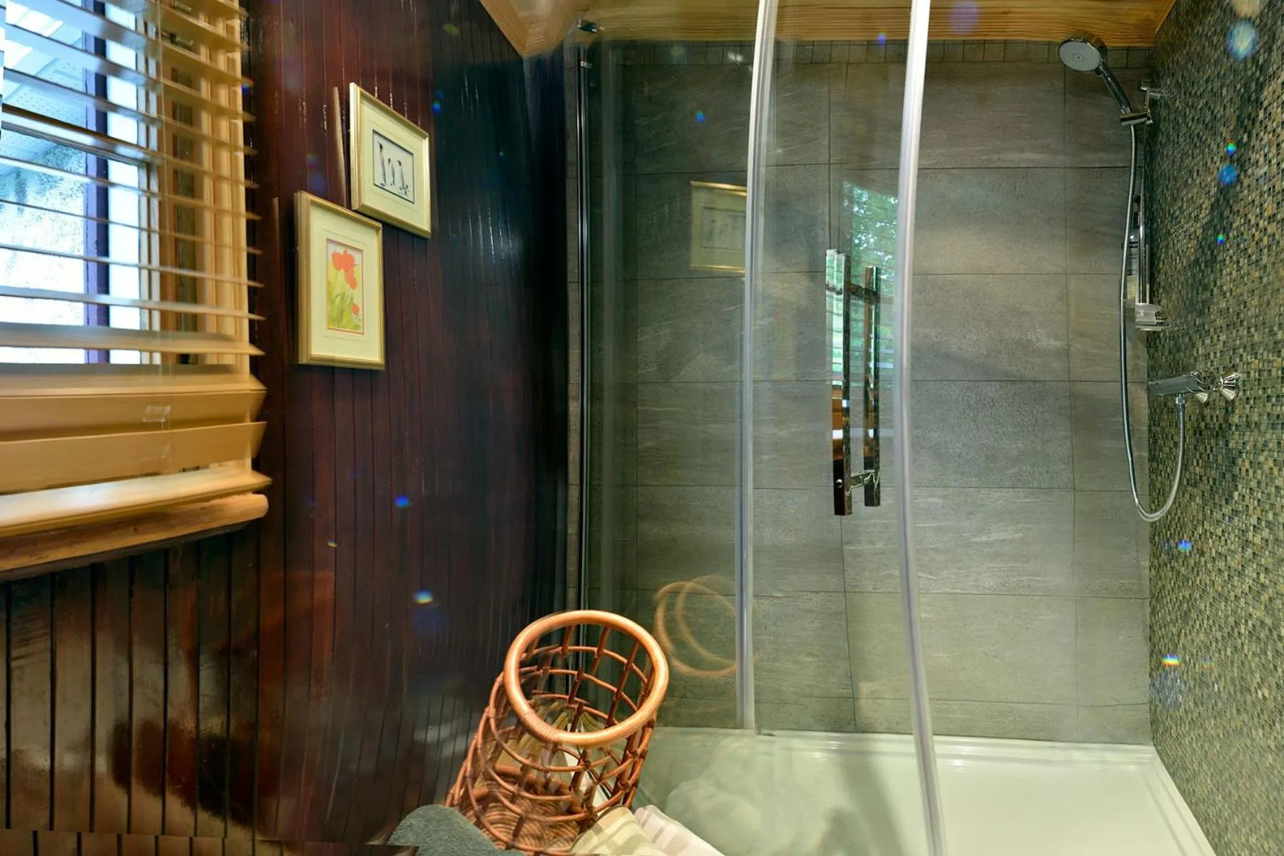 Bathroom in Auberge À La Chouenne