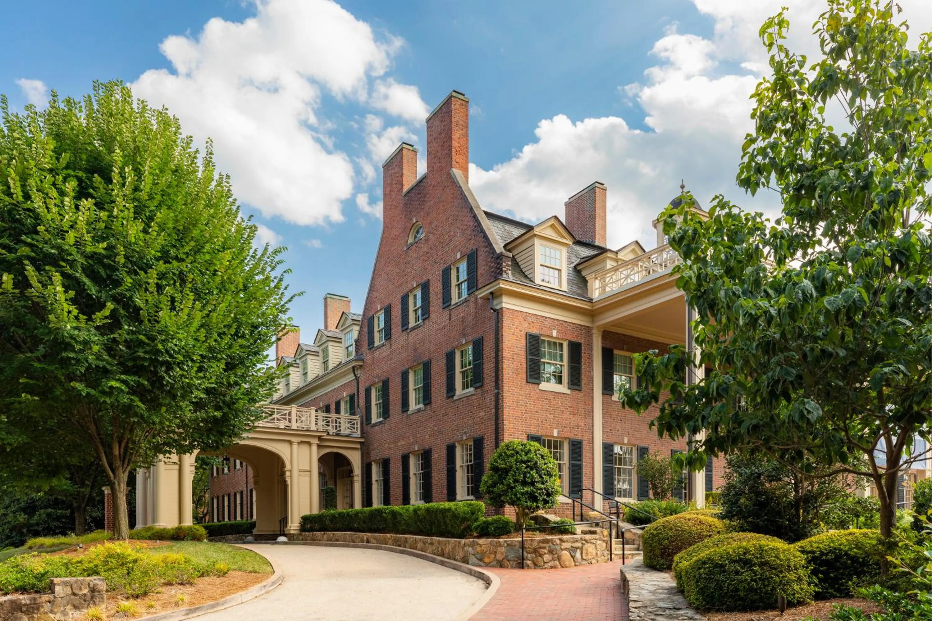 Property building in The Carolina Inn, a Destination by Hyatt Hotel