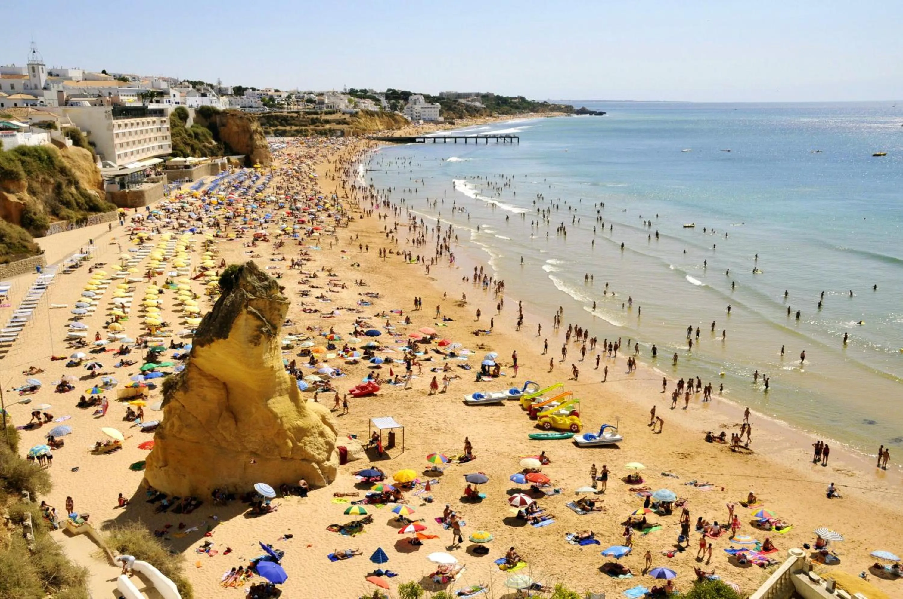 Sea view in Charming Apartment in Albufeira, 60 m², Mountain View