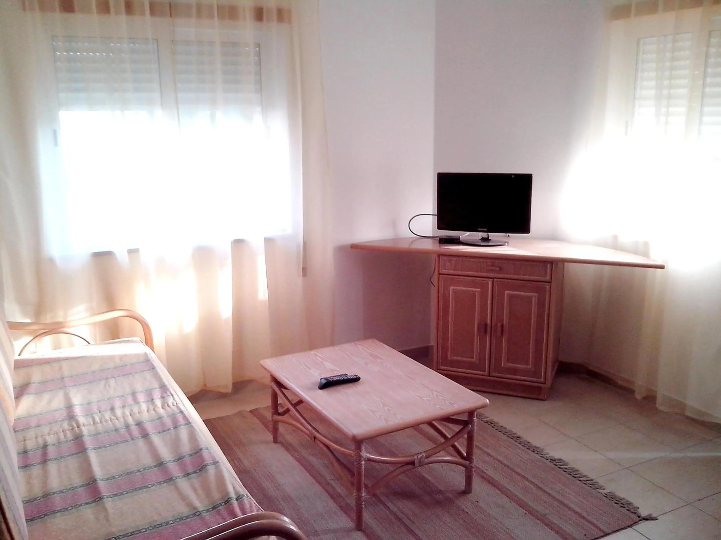 Living room, Bed in Charming Apartment in Albufeira, 60 m², Mountain View