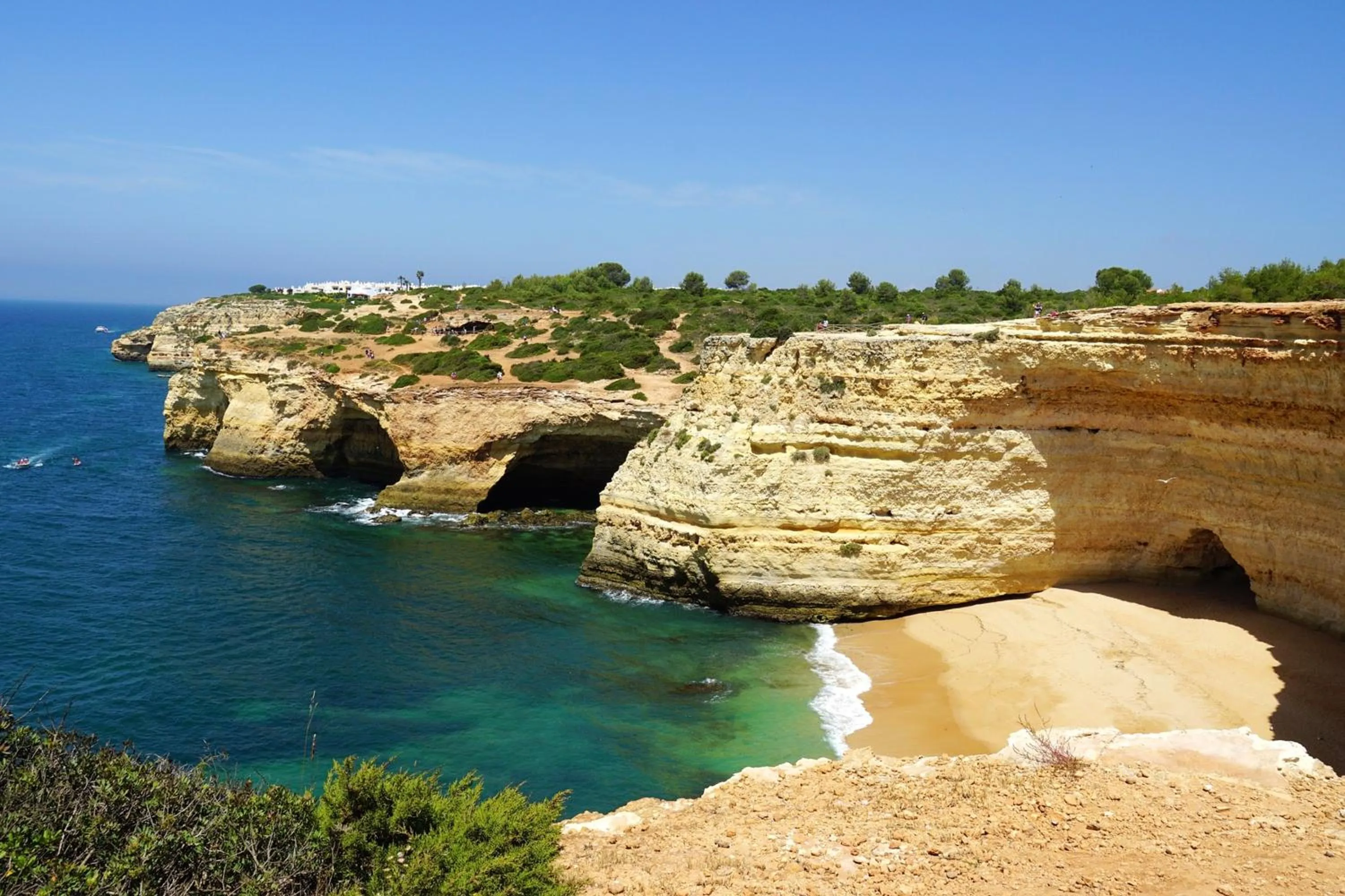 Sea view in Charming Apartment in Albufeira, 60 m², Mountain View