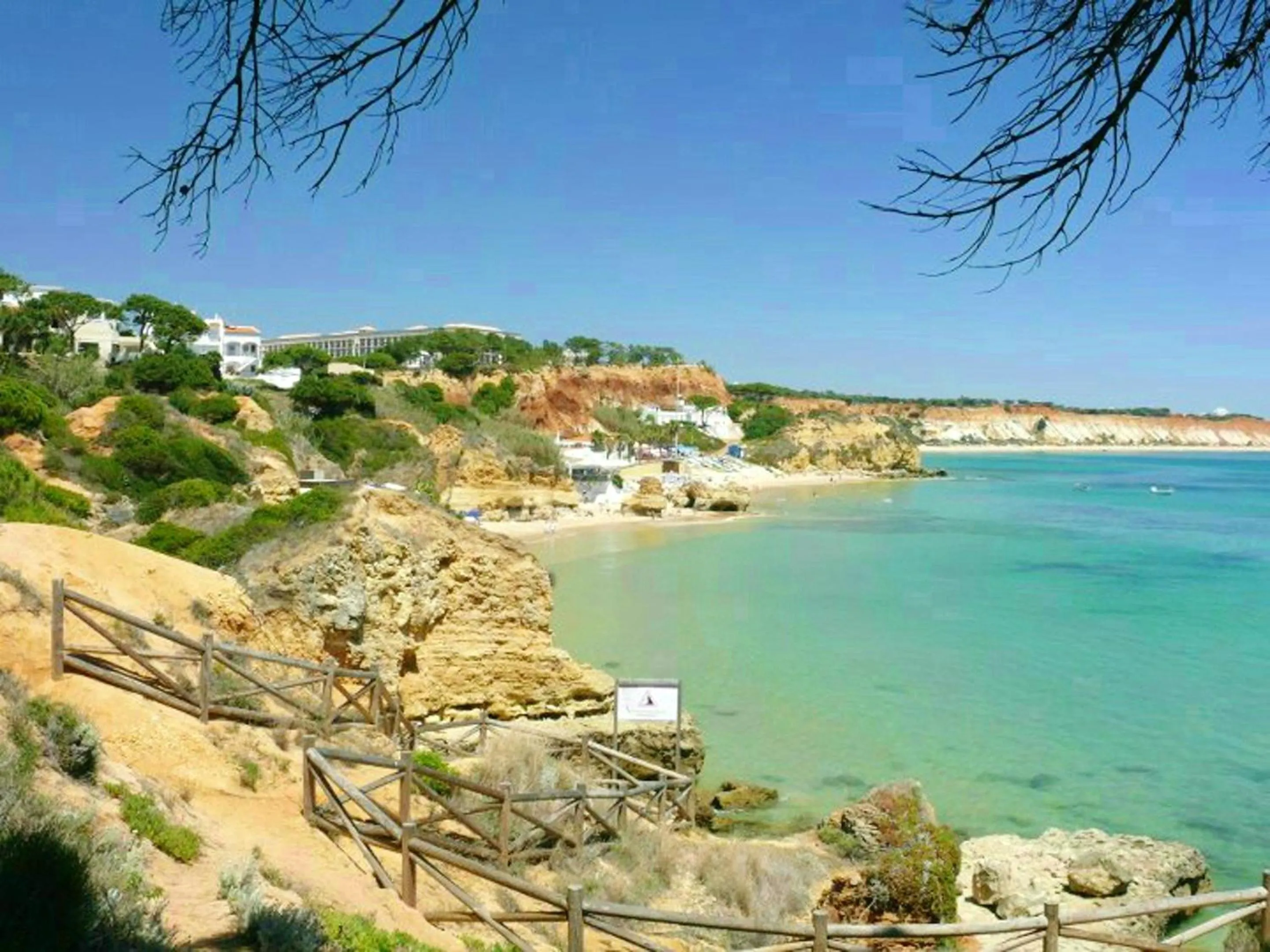 Sea view in Charming Apartment in Albufeira, 60 m², Mountain View
