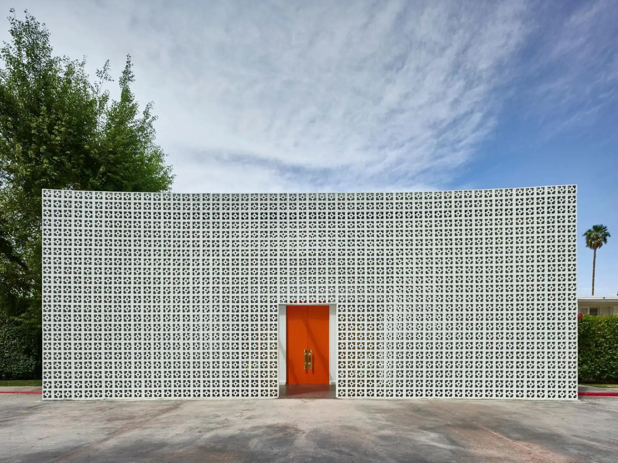 Facade/entrance in Parker Palm Springs Facade/entrance in Parker Palm Springs