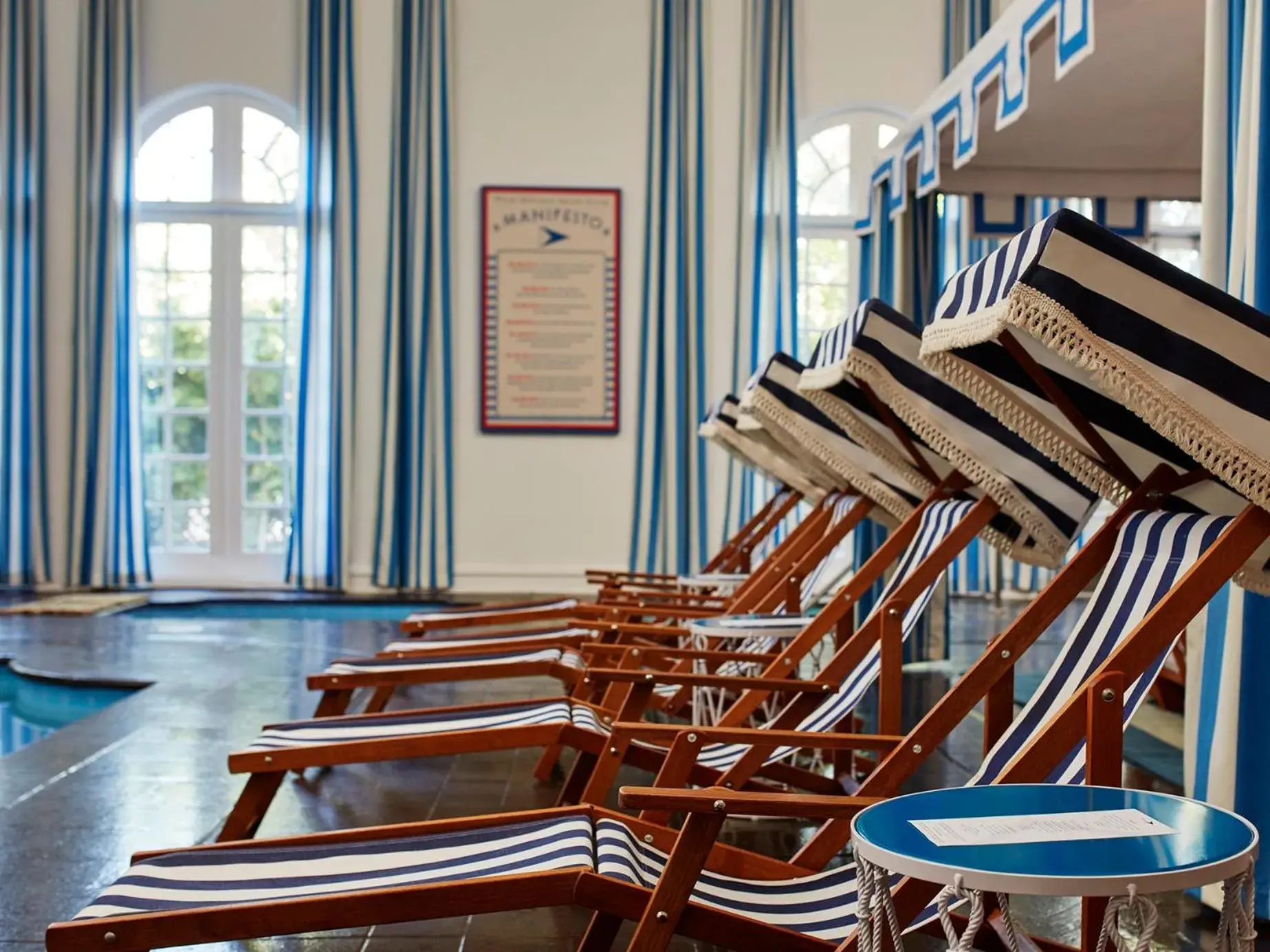 Swimming pool in Parker Palm Springs Swimming pool in Parker Palm Springs