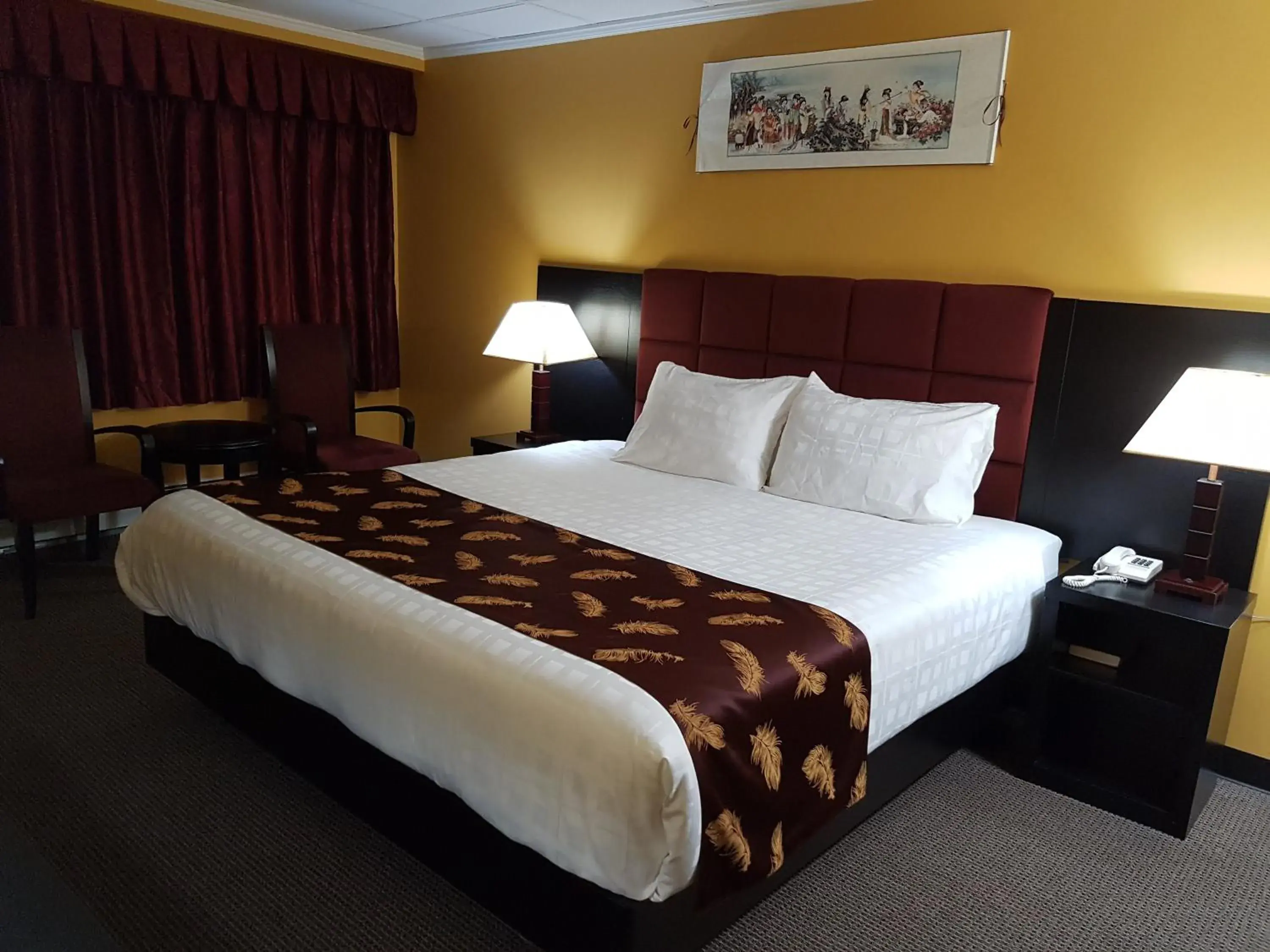 King Room - single occupancy in Alpine Inn & Suites King Room - single occupancy in Alpine Inn & Suites