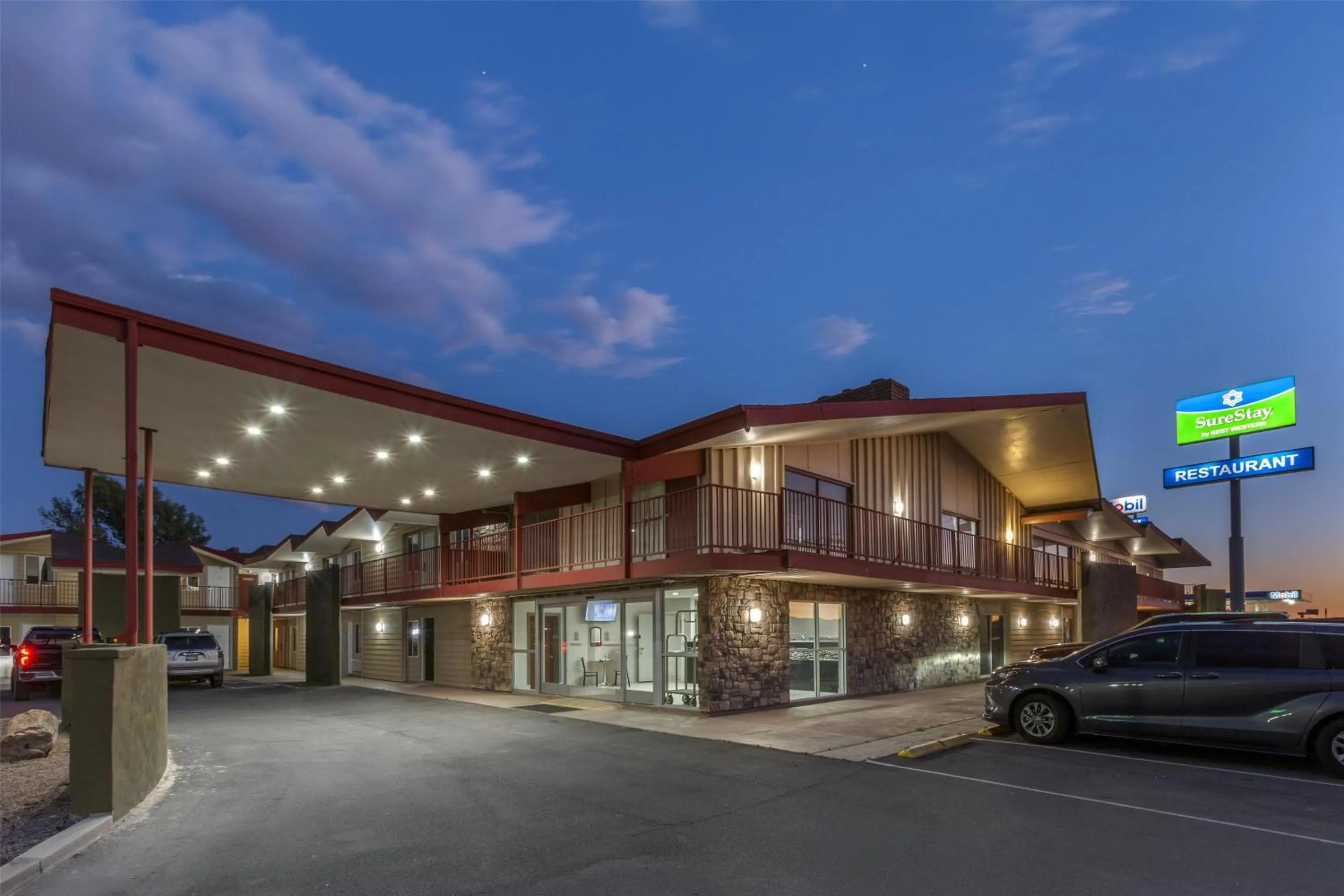 Property building in SureStay by Best Western Chambers Petrified Forest