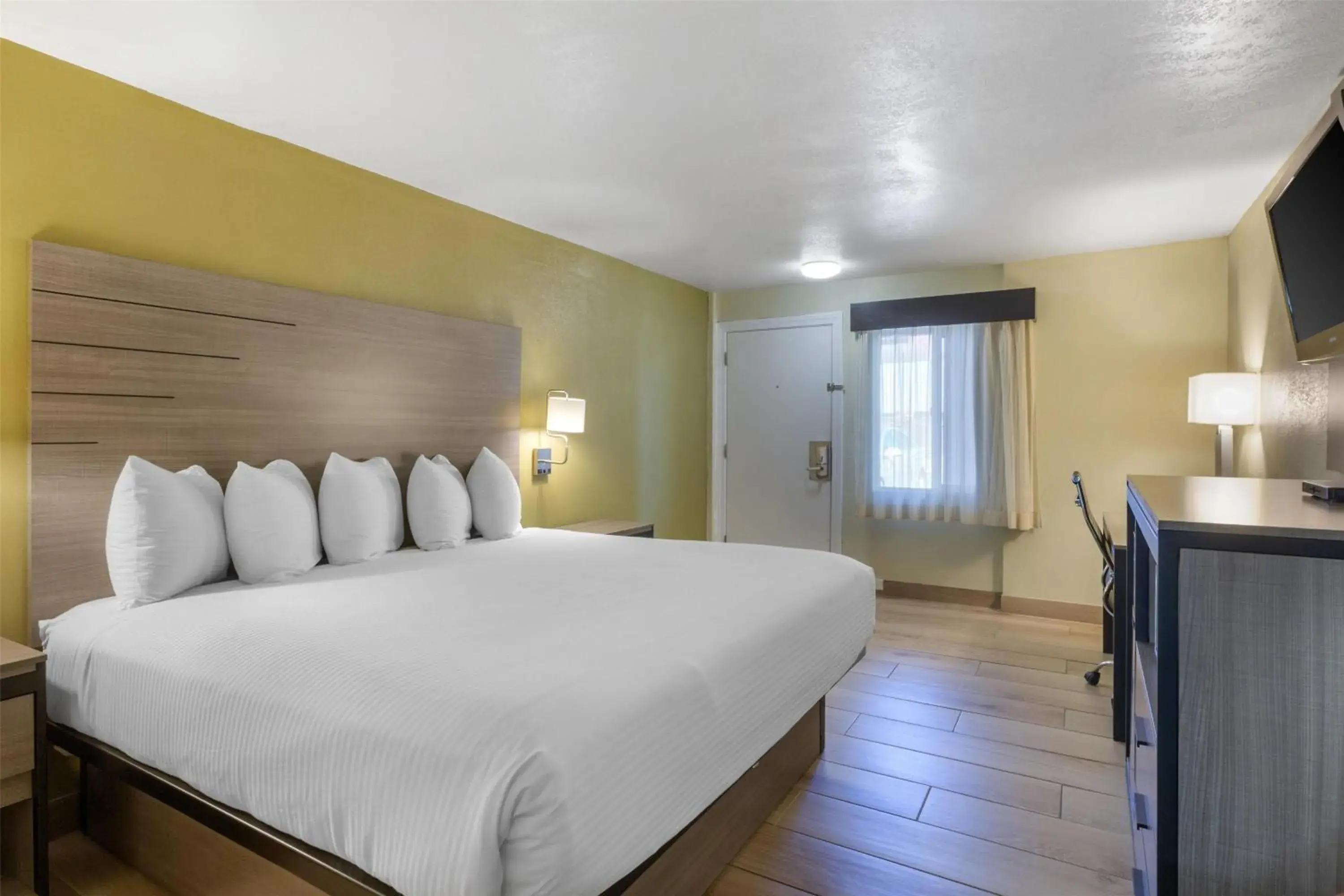 King Room in SureStay by Best Western Chambers Petrified Forest King Room in SureStay by Best Western Chambers Petrified Forest