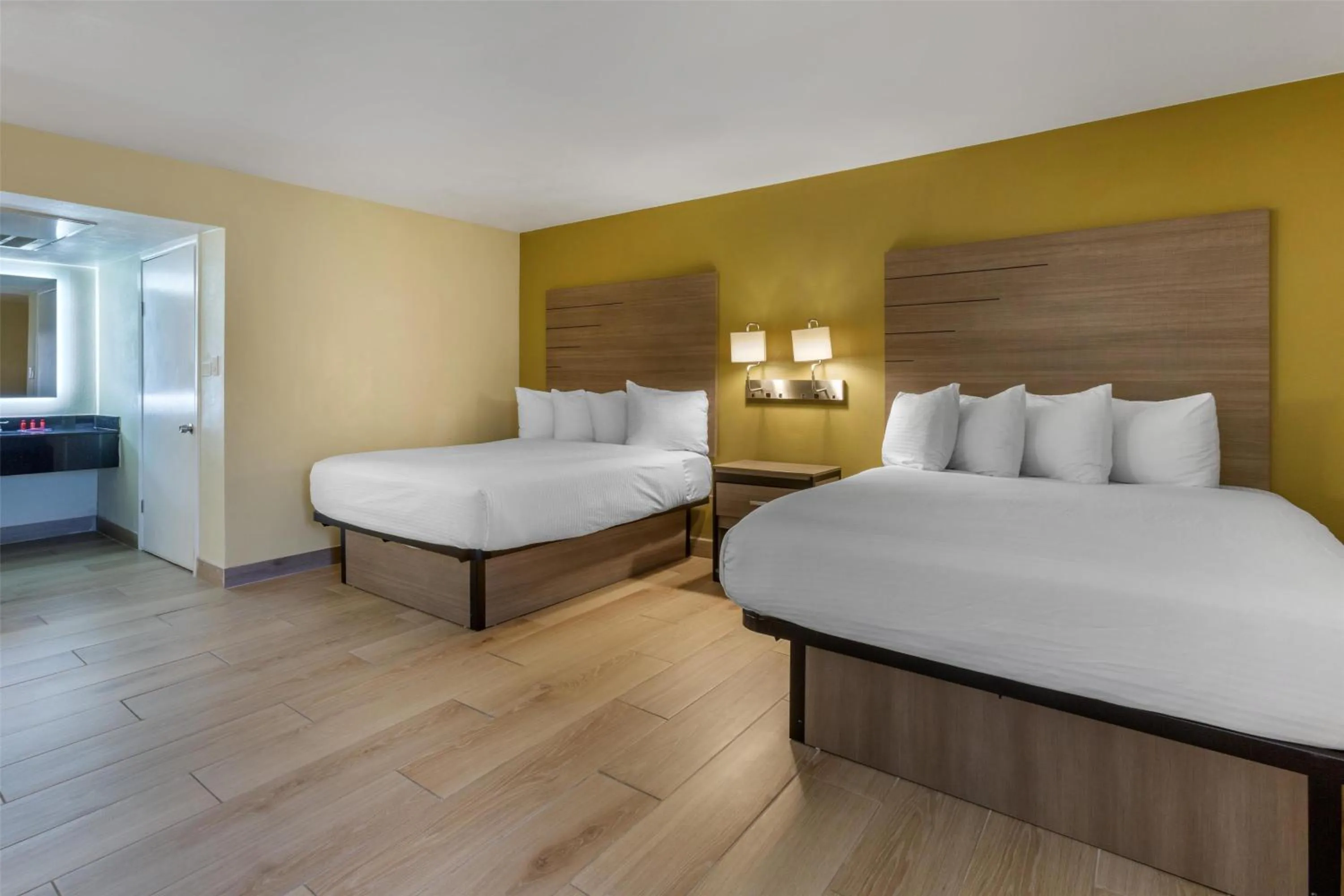 Bedroom, Bed in SureStay by Best Western Chambers Petrified Forest