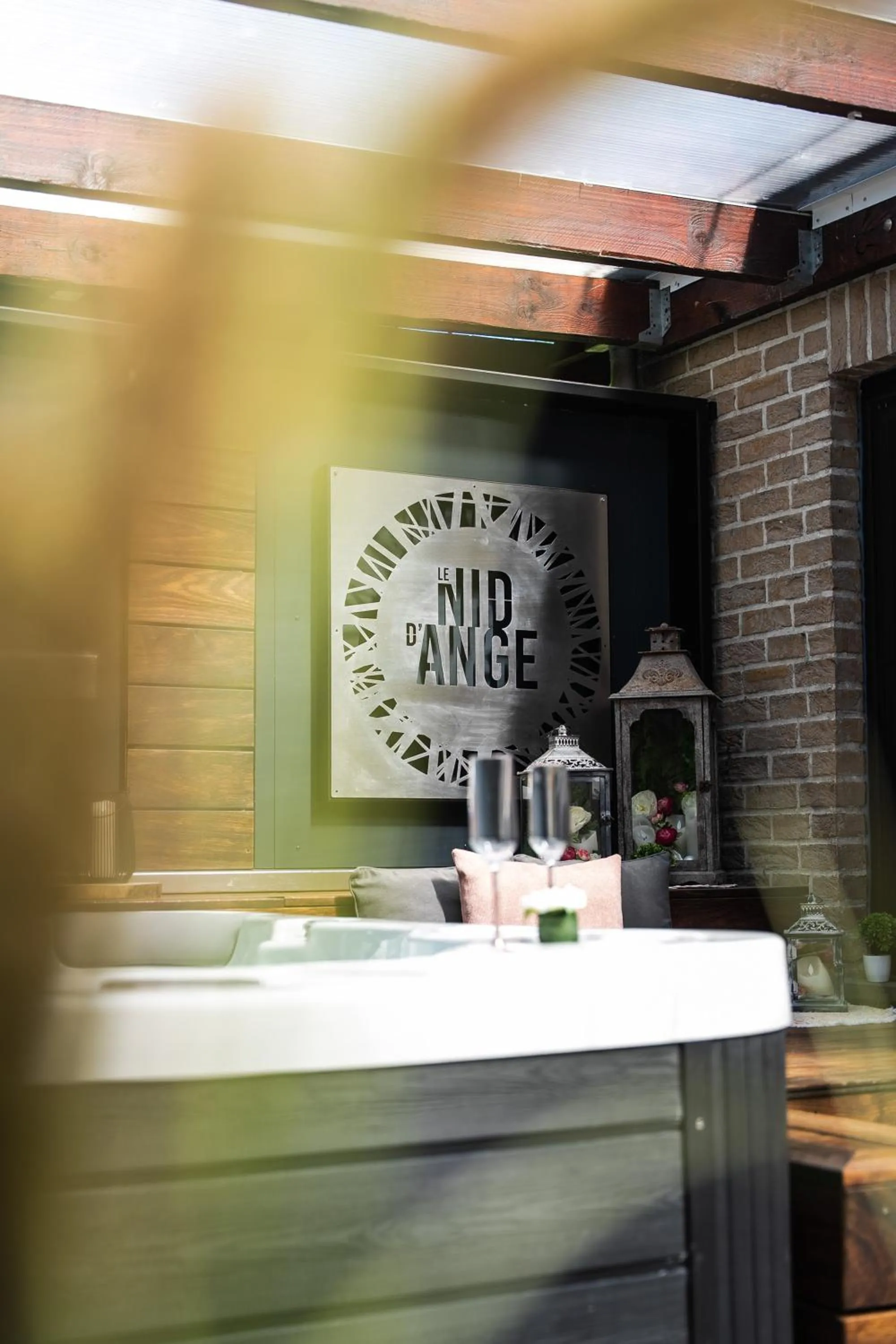 Decorative detail in Le Nid d'Ange