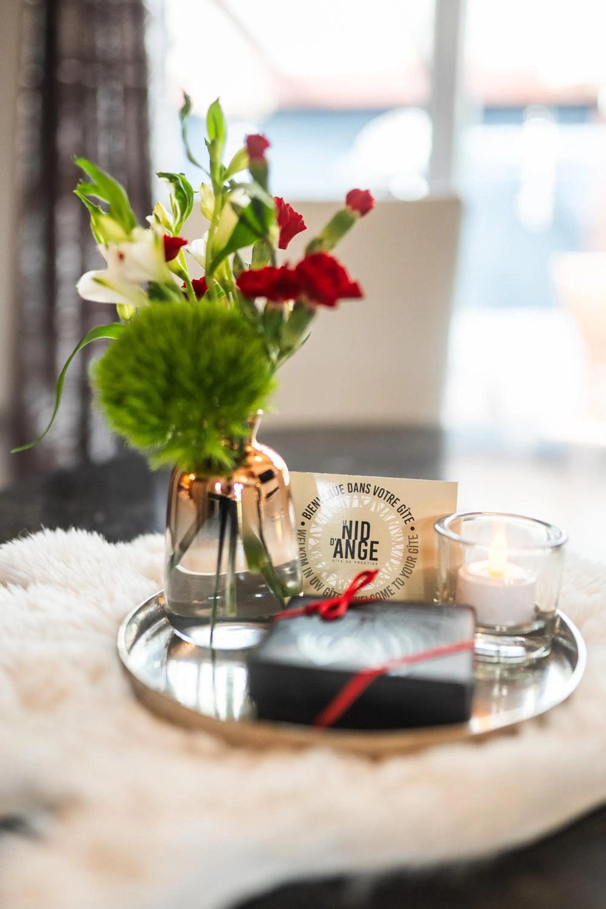 Decorative detail in Le Nid d'Ange