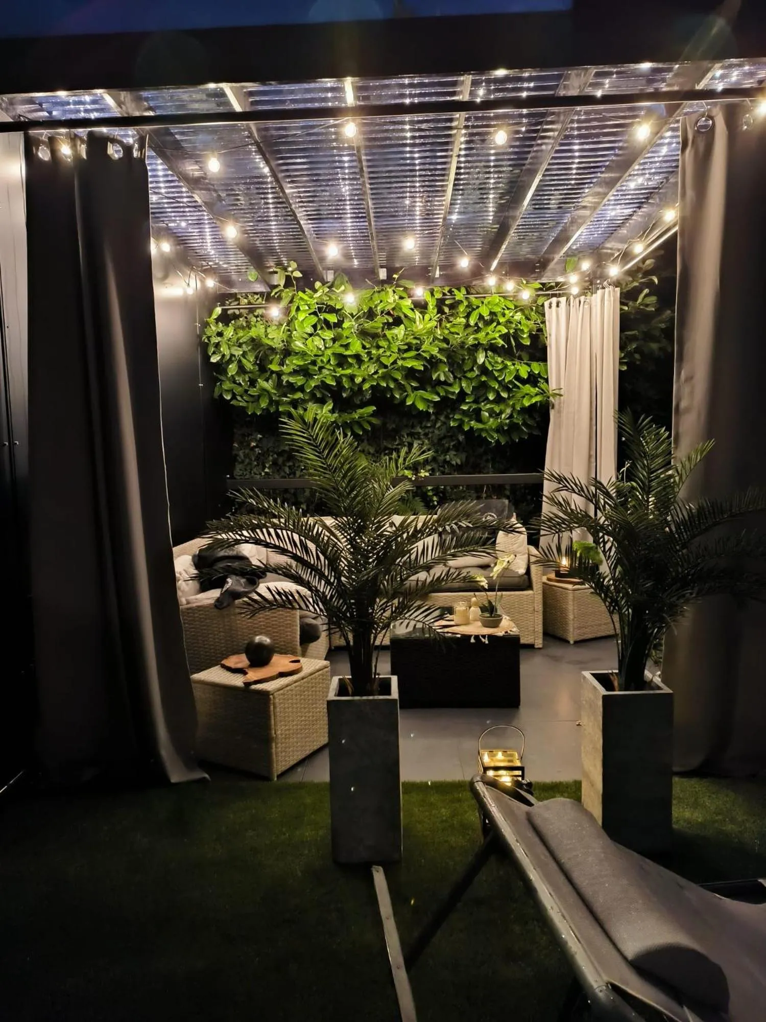 Patio in Le Nid d'Ange