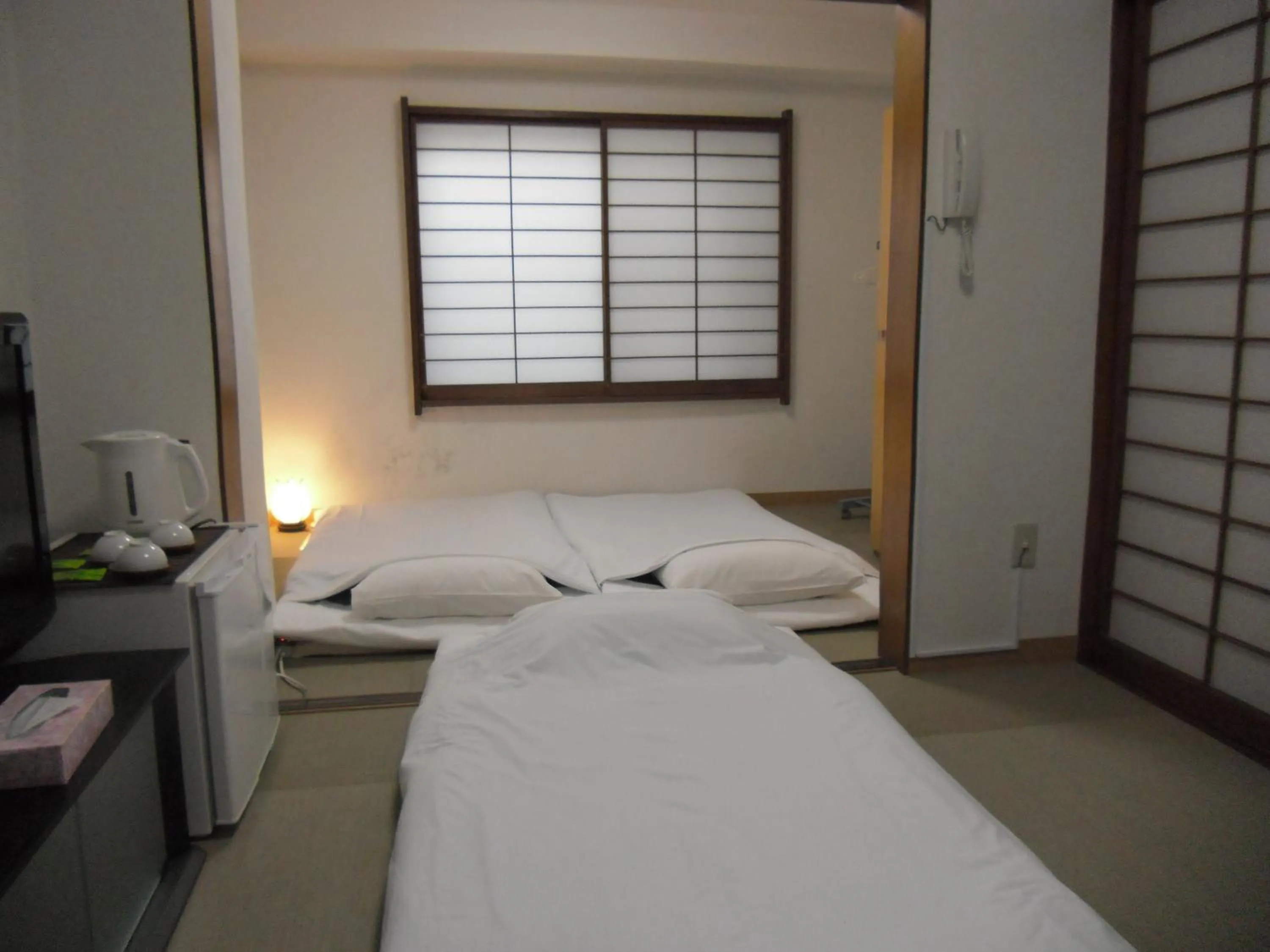Bed in Shin Okubo Sekitei