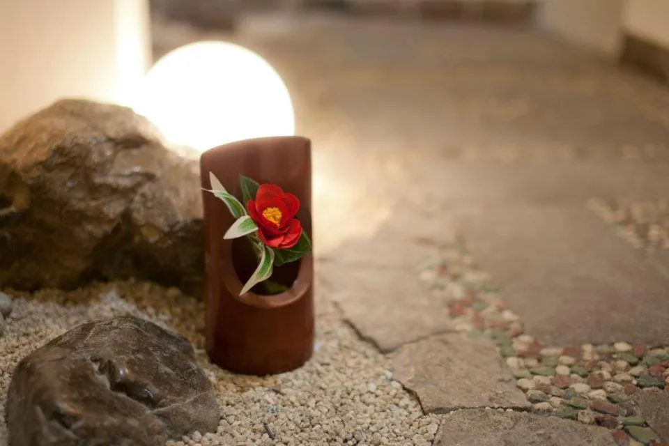 Decorative detail in Shin Okubo Sekitei