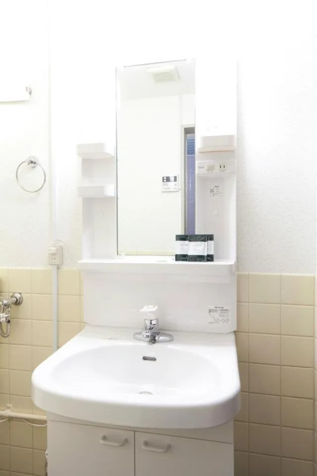 Bathroom in Shin Okubo Sekitei