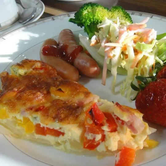 Breakfast in Pension Old String