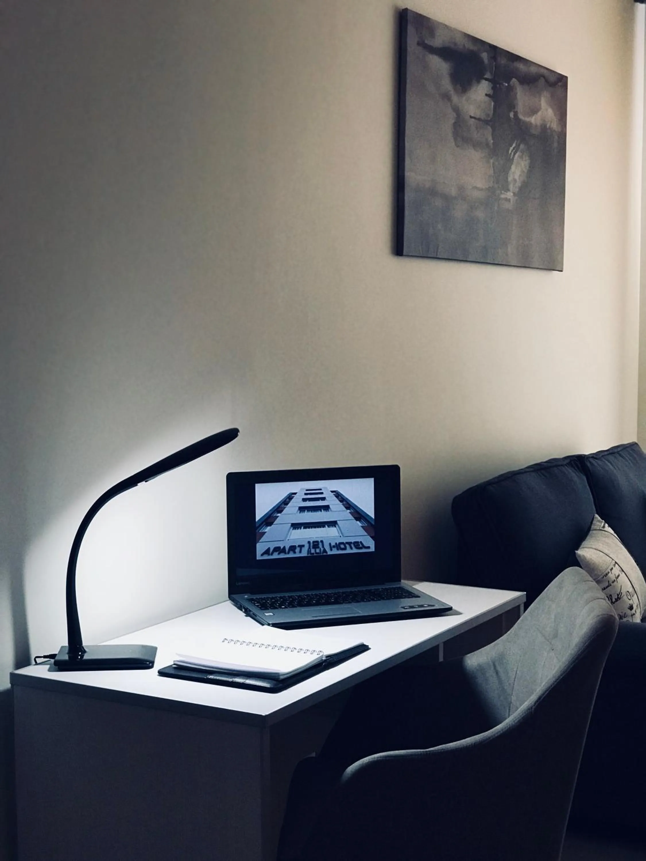 ILLIA 121 APART HOTEL