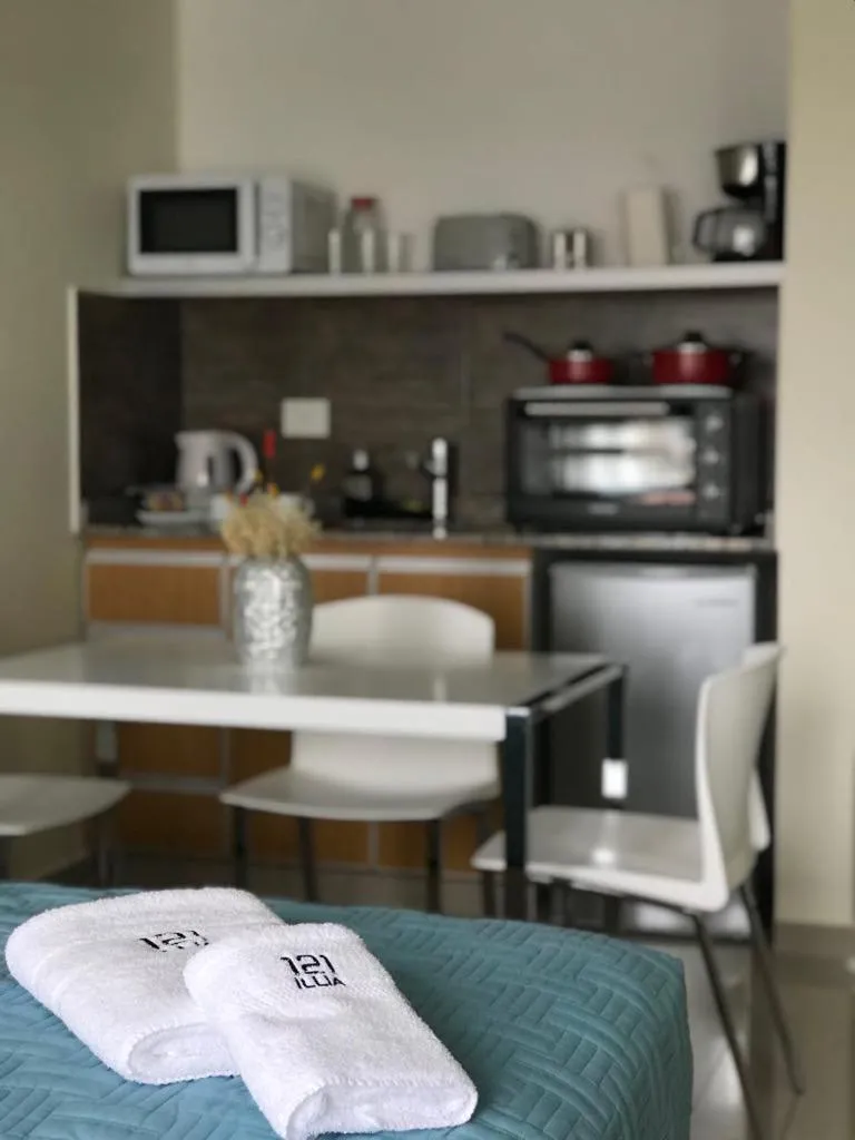ILLIA 121 APART HOTEL