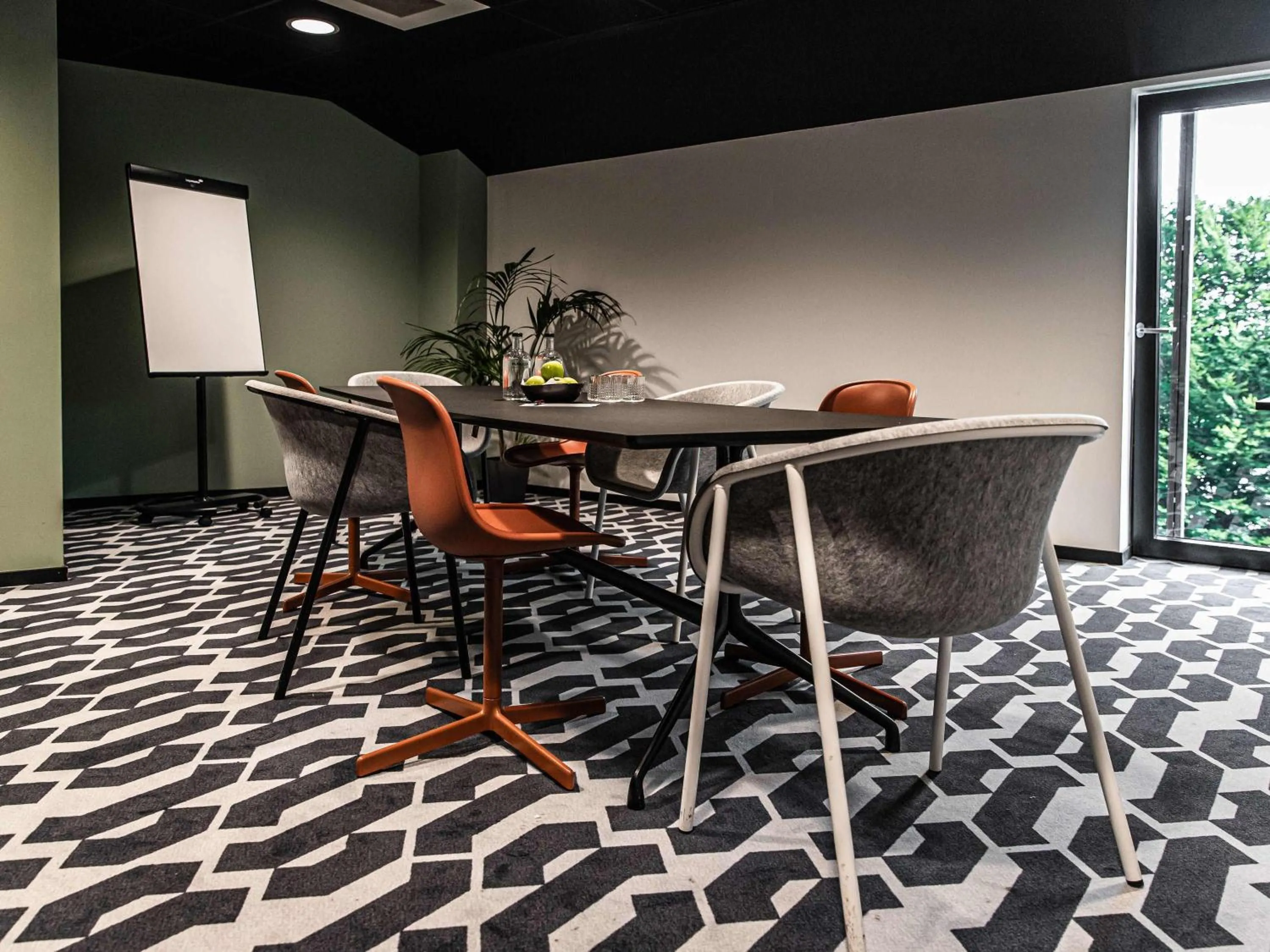 Meeting/conference room in Hotel Valkenburg by Mercure - Next to Shimano Experience Center