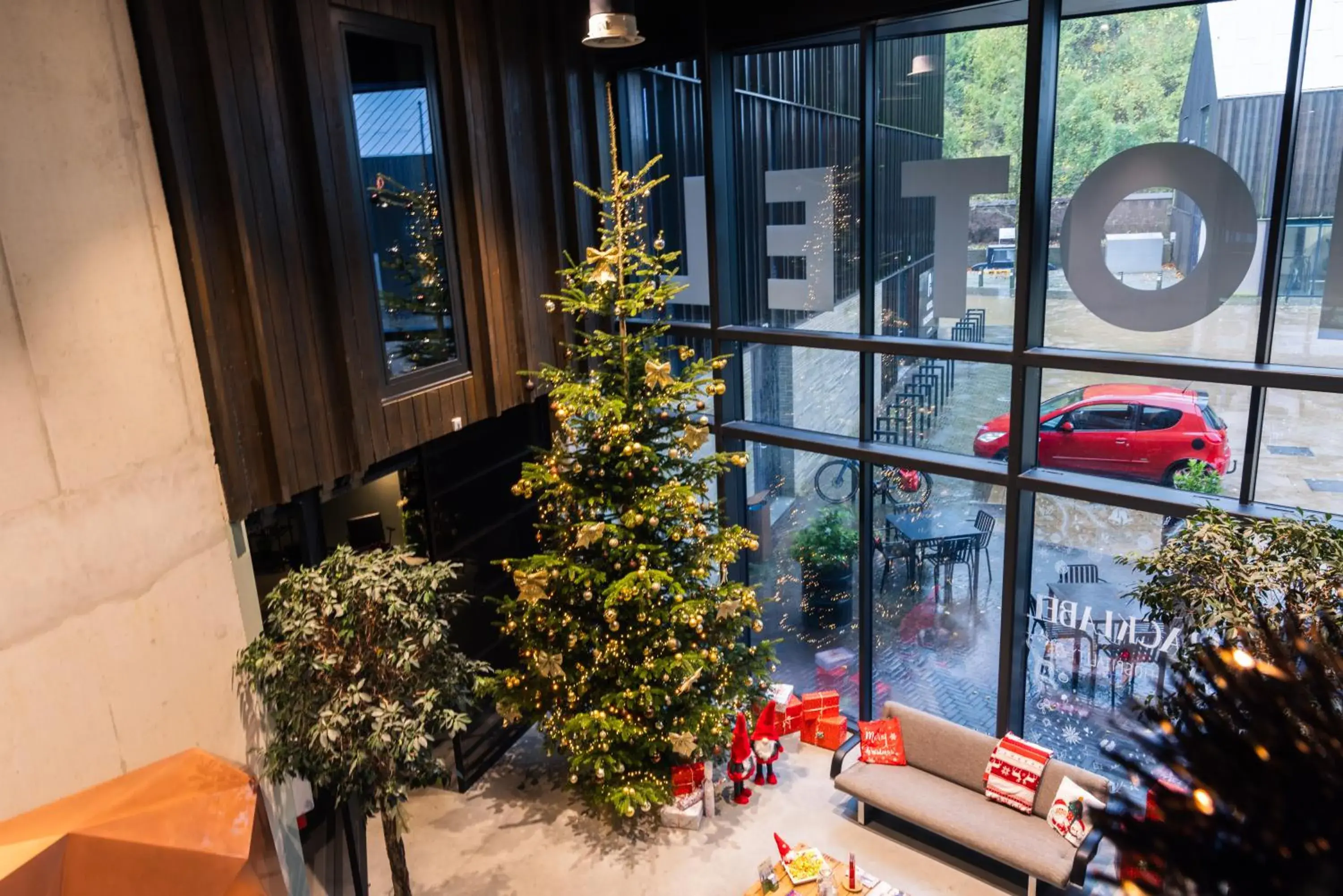 Lobby or reception in Hotel Valkenburg by Mercure - Next to Shimano Experience Center Lobby or reception in Hotel Valkenburg by Mercure - Next to Shimano Experience Center