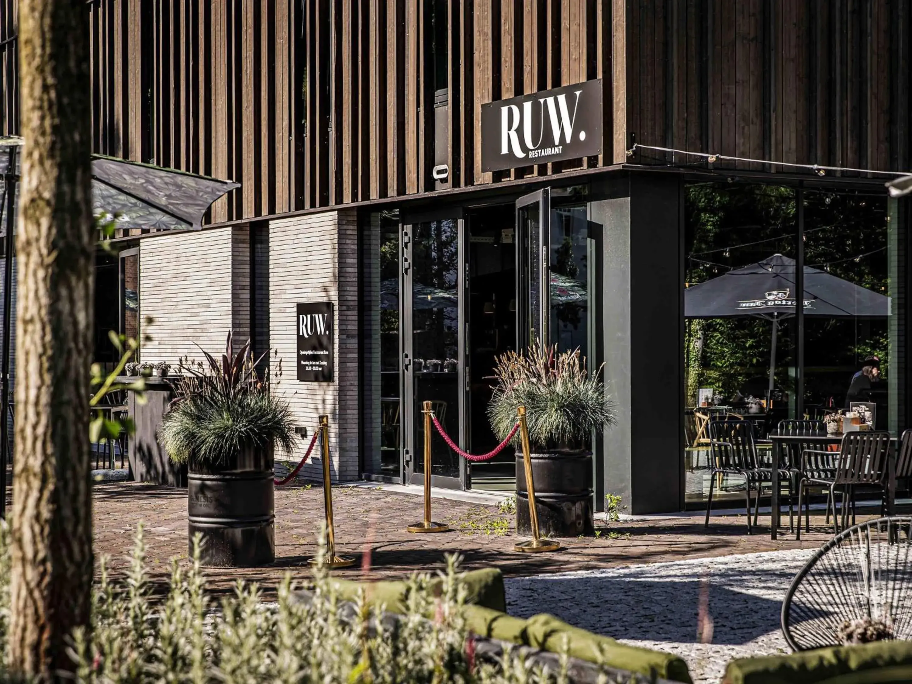 Restaurant/places to eat in Hotel Valkenburg by Mercure - Next to Shimano Experience Center Restaurant/places to eat in Hotel Valkenburg by Mercure - Next to Shimano Experience Center