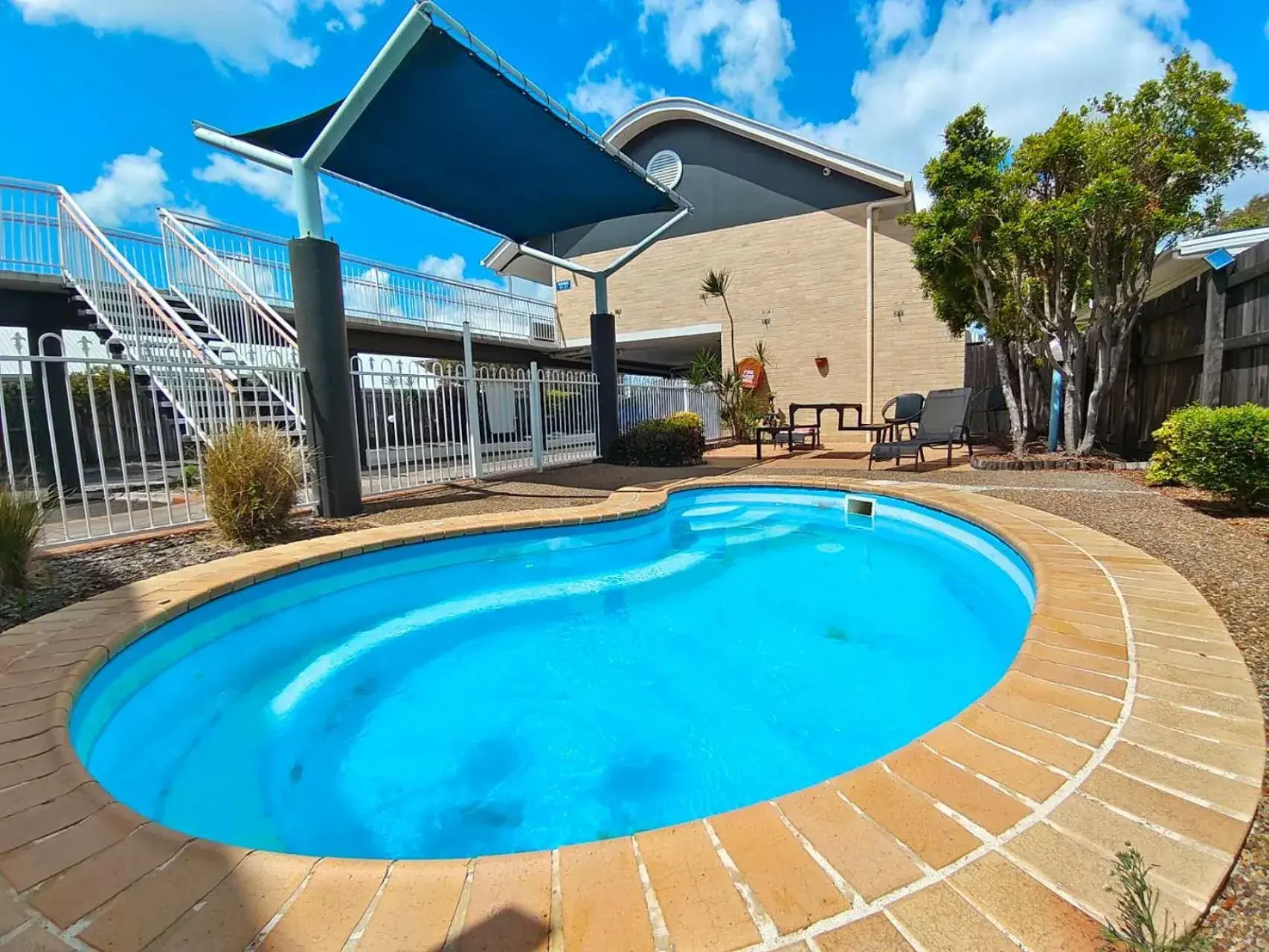 Pool view in Best Western Ambassador Motor Lodge Pool view in Best Western Ambassador Motor Lodge