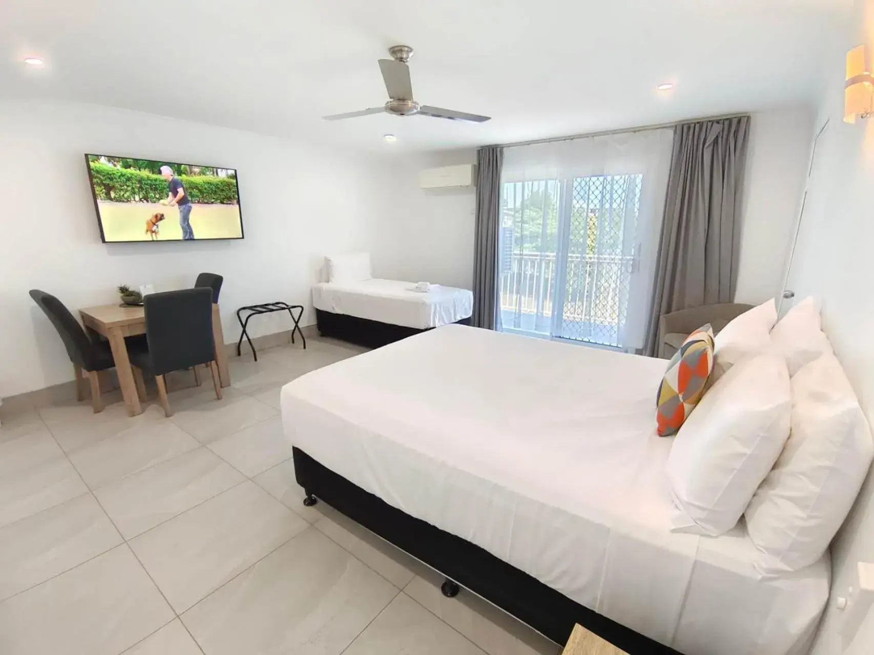 Bed in Best Western Ambassador Motor Lodge Bed in Best Western Ambassador Motor Lodge