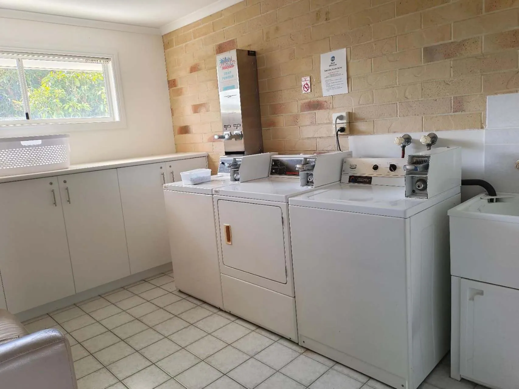 laundry in Best Western Ambassador Motor Lodge