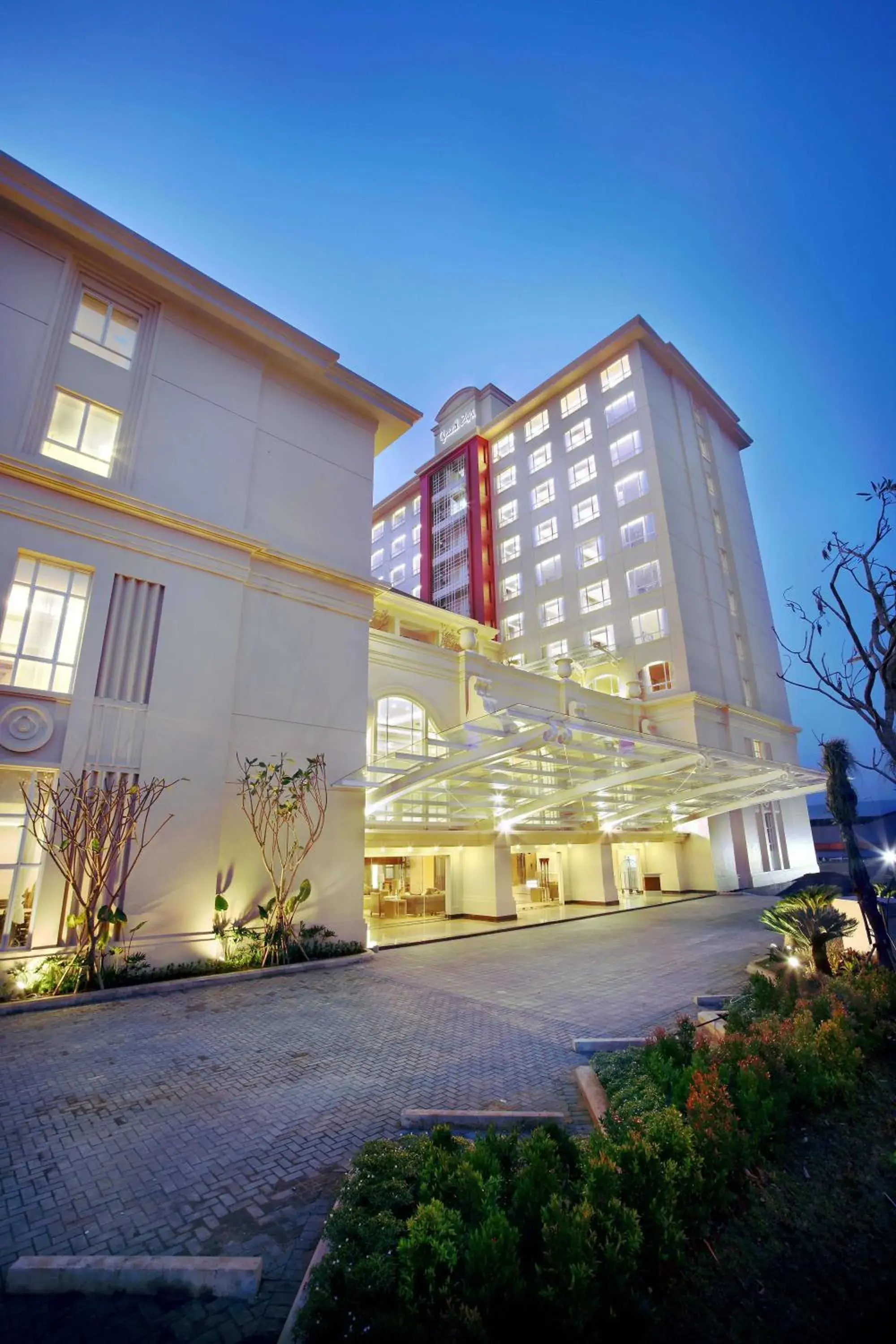 Property building in Grand Zuri BSD City Property building in Grand Zuri BSD City