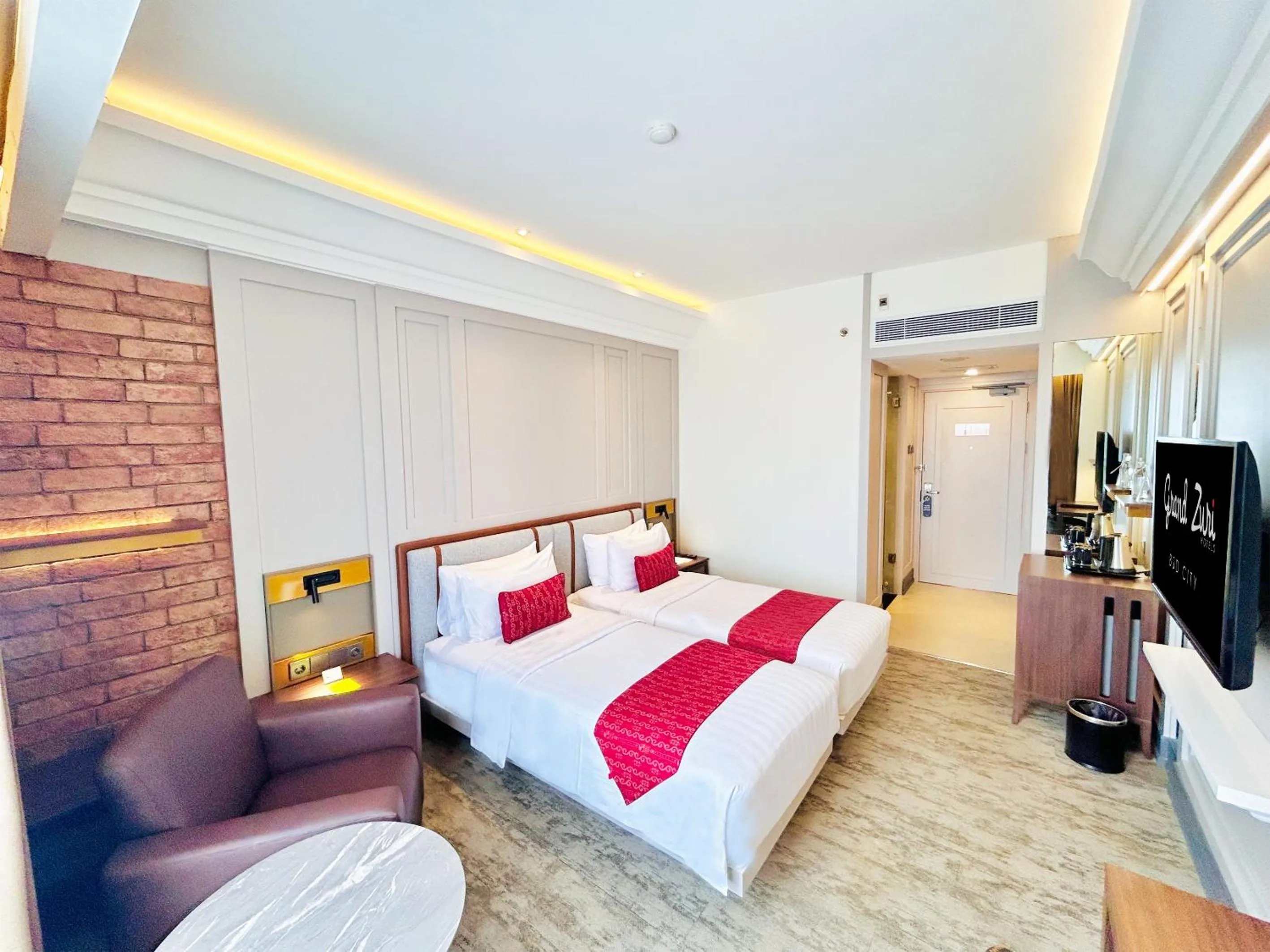 New Superior Twin Room - Non-Smoking in Grand Zuri BSD City