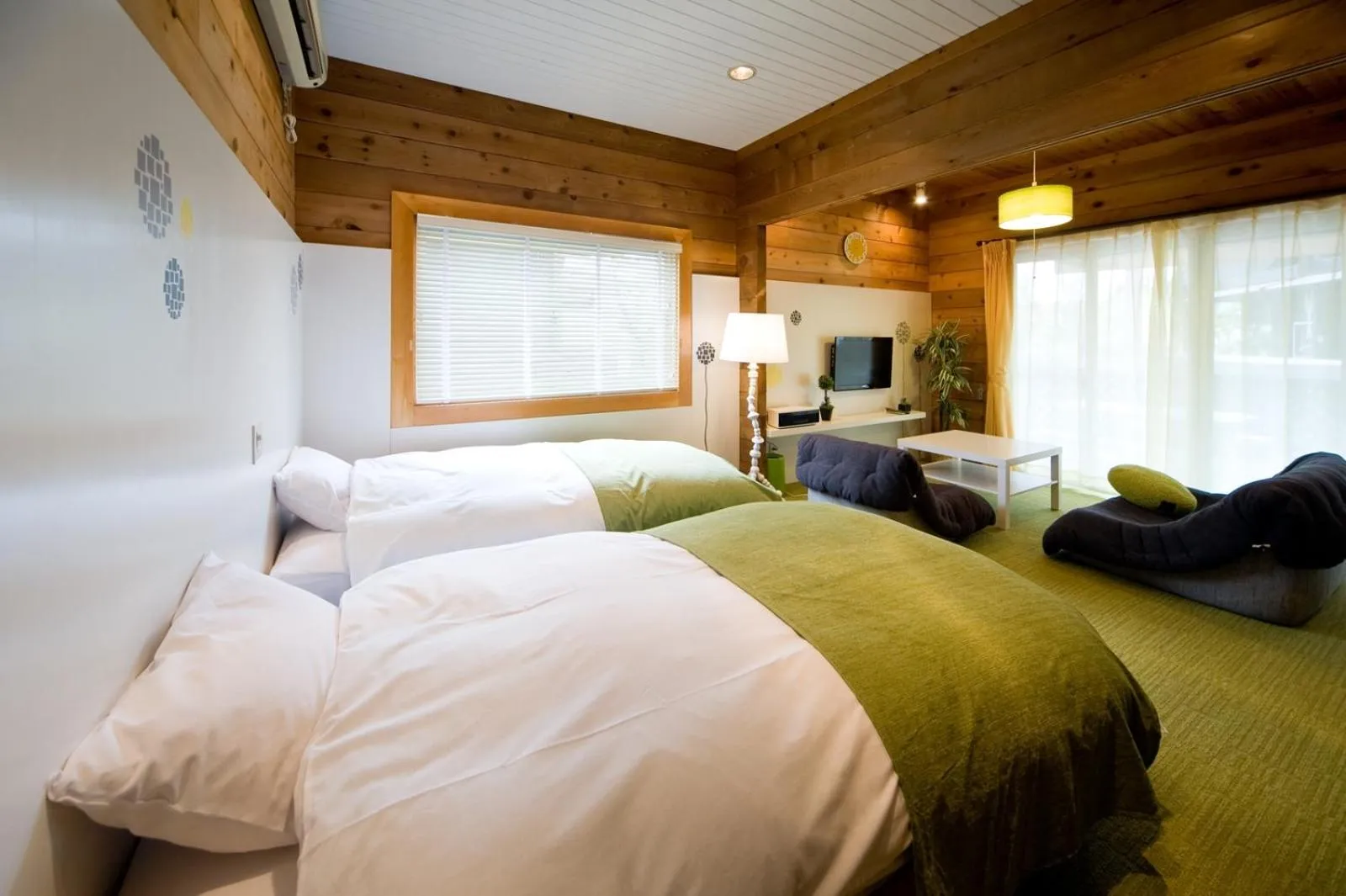 Bed in Holiday House Green Garden