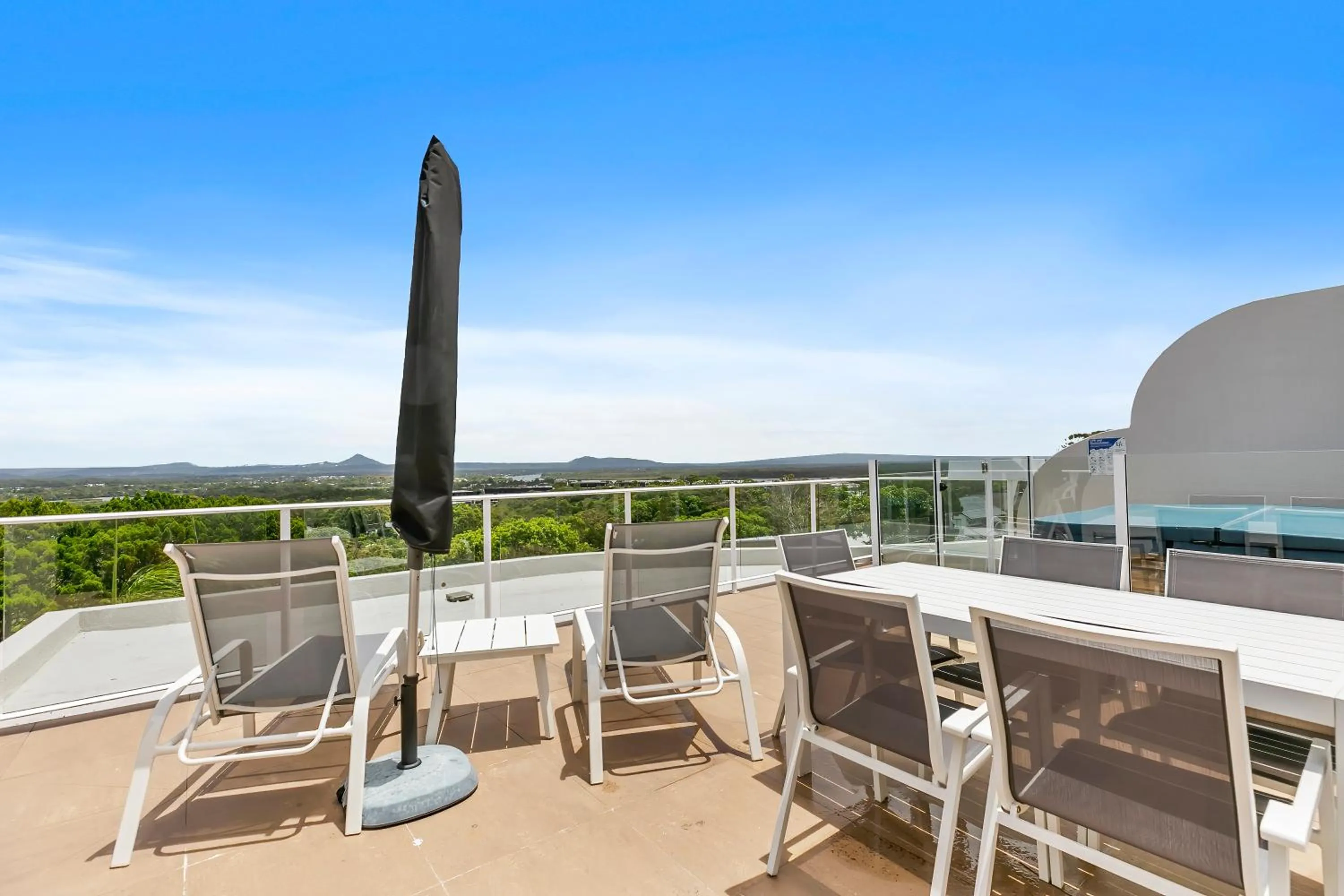 Noosa Hill Resort