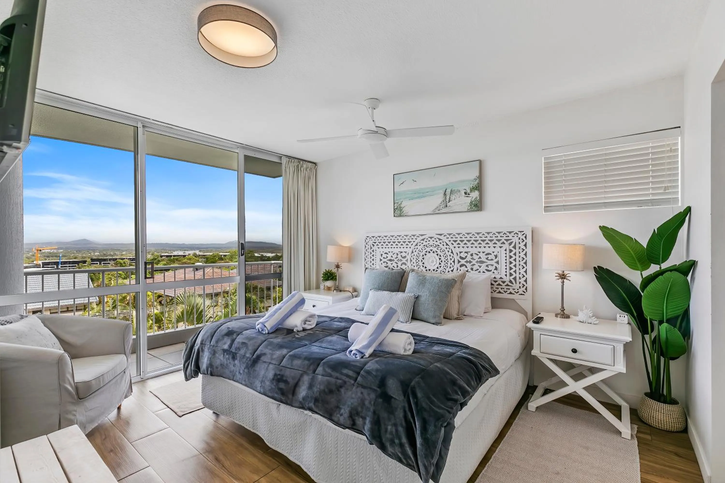 Bed in Noosa Hill Resort