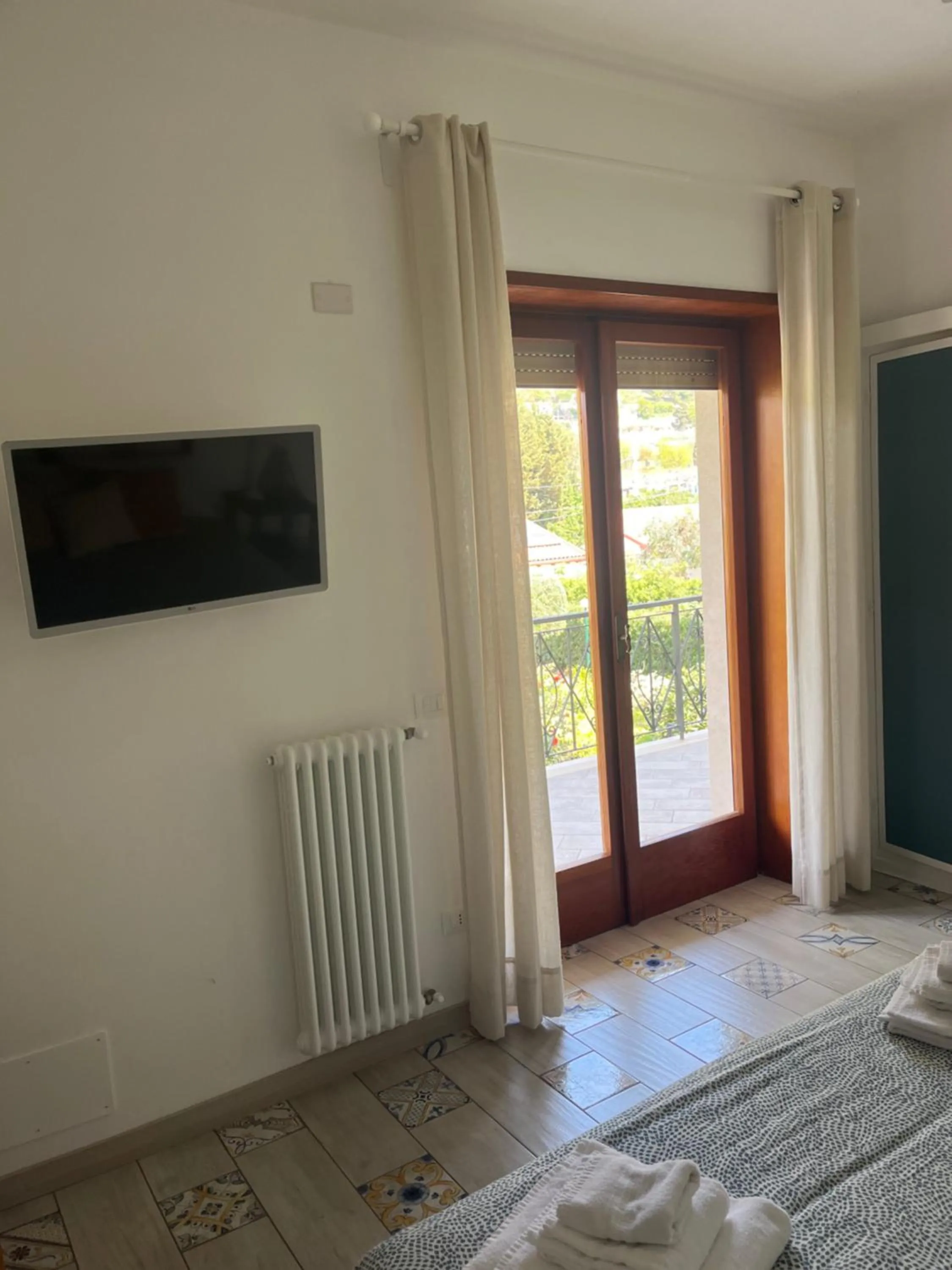 Bed in Villa Luisa B&B