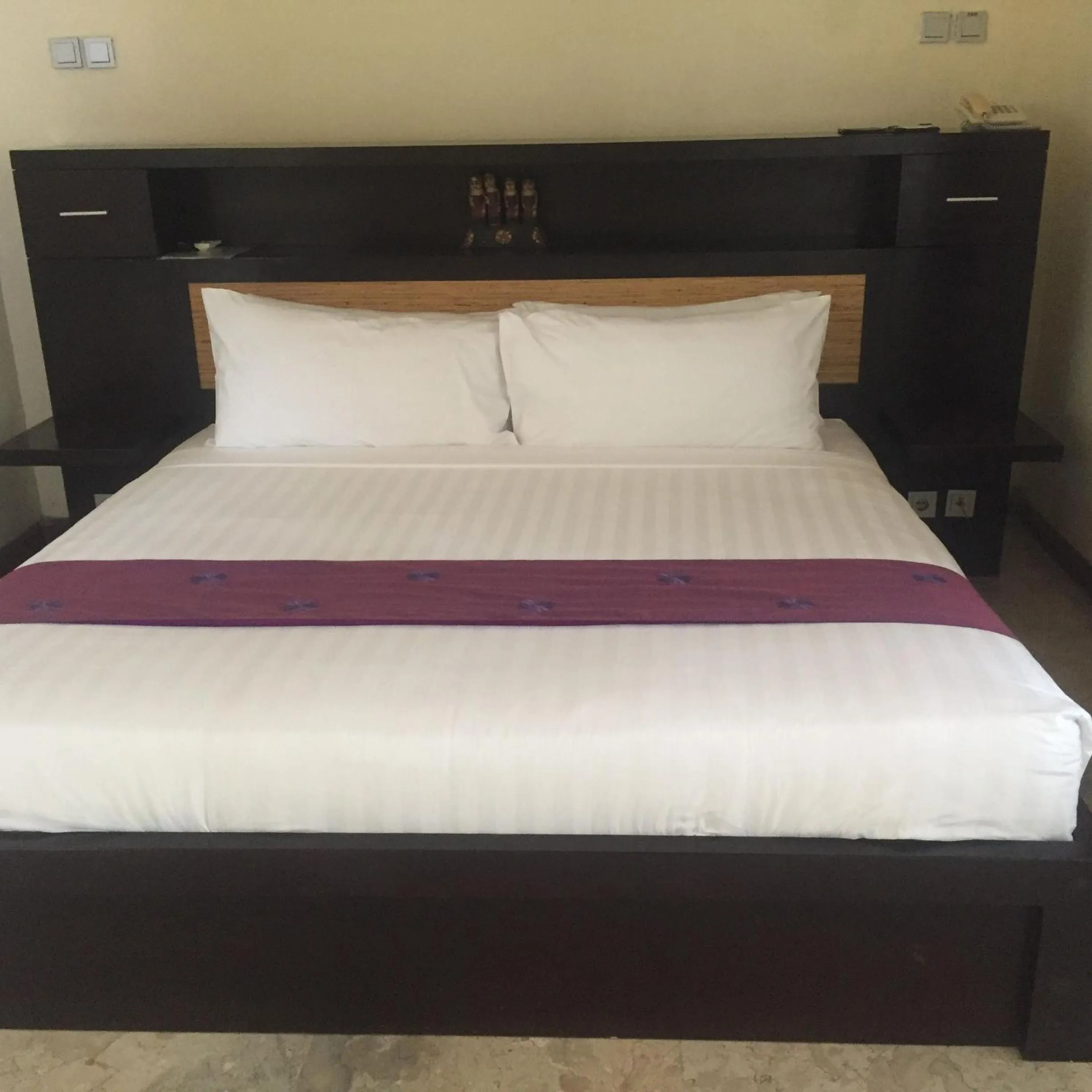 Bed in O Villas Seminyak - 2026 Earlybirds ON SALE!