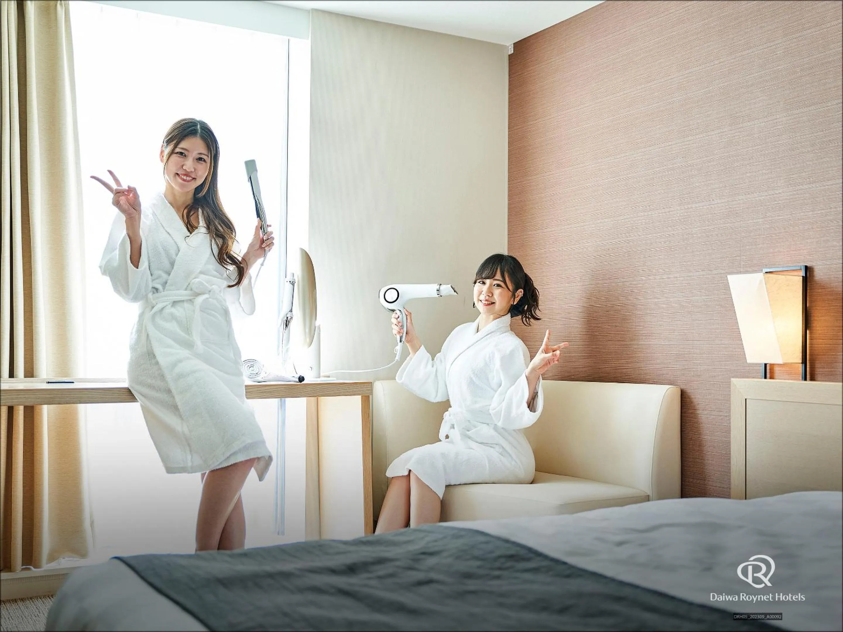People, Bed in Daiwa Roynet Hotel Kyoto Shijo Karasuma