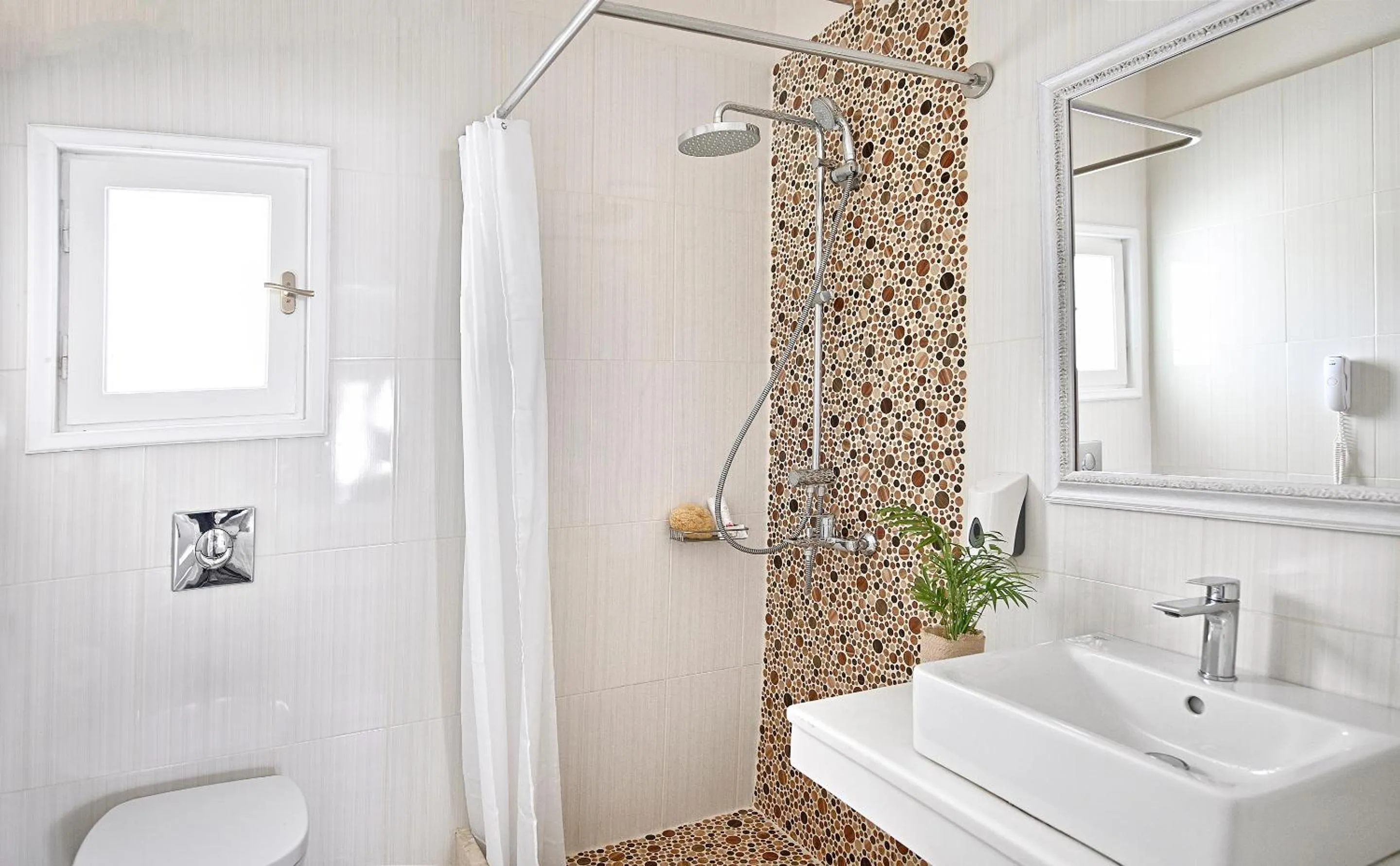 Shower in Erato Hotel Mykonos