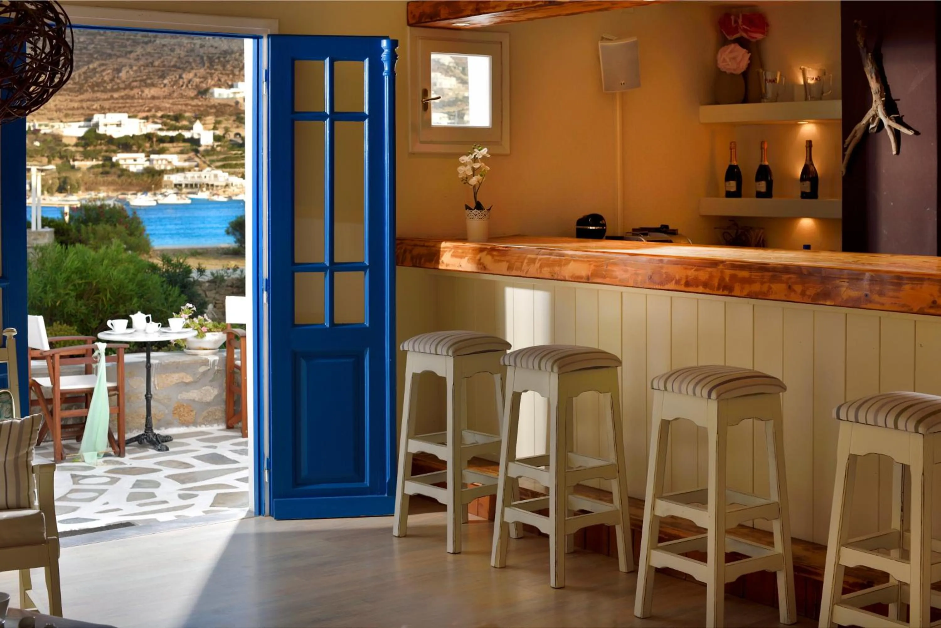 Lounge or bar in Erato Hotel Mykonos