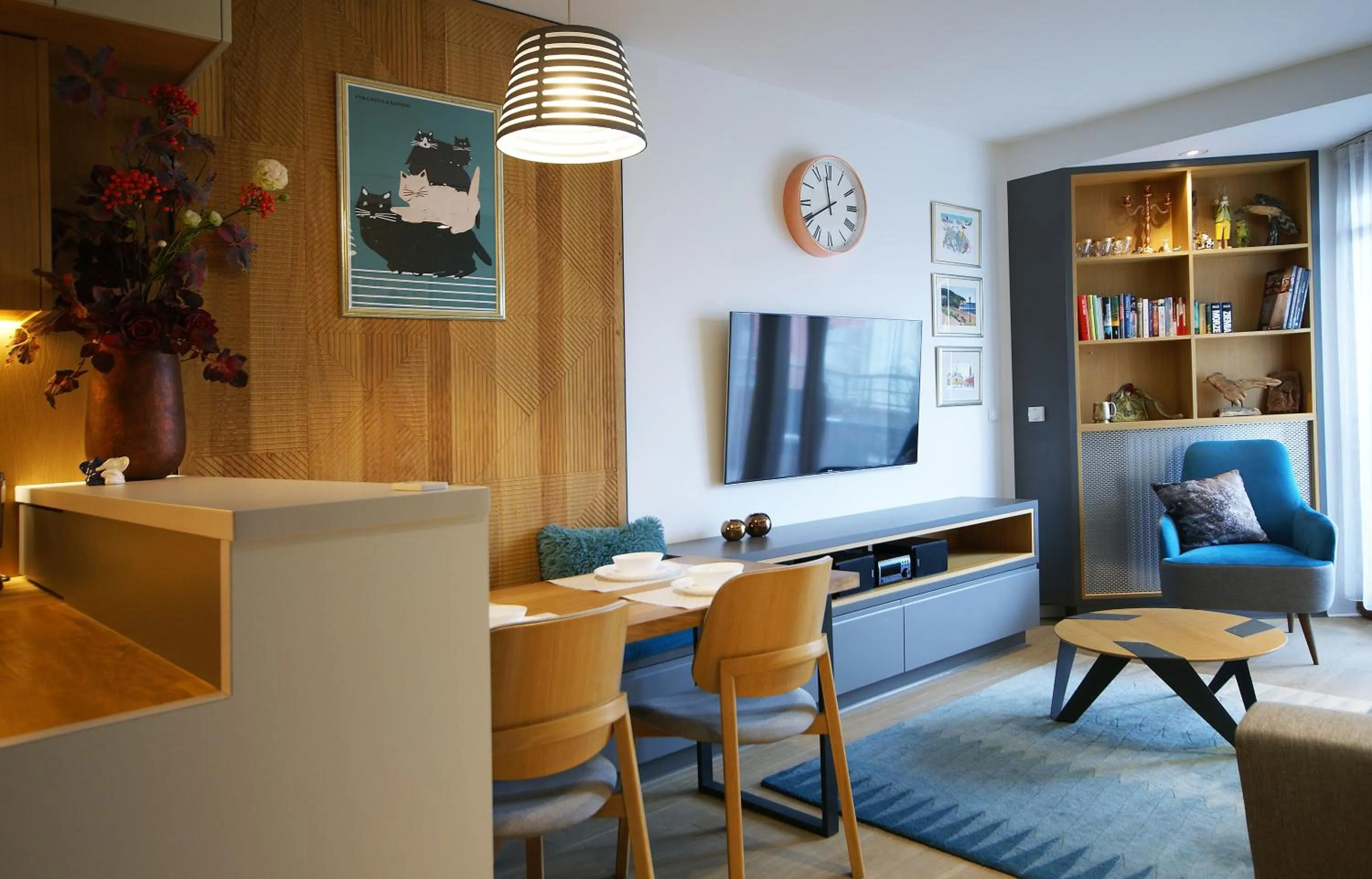 Library in IRS ROYAL APARTMENTS Apartamenty IRS Neptun Park