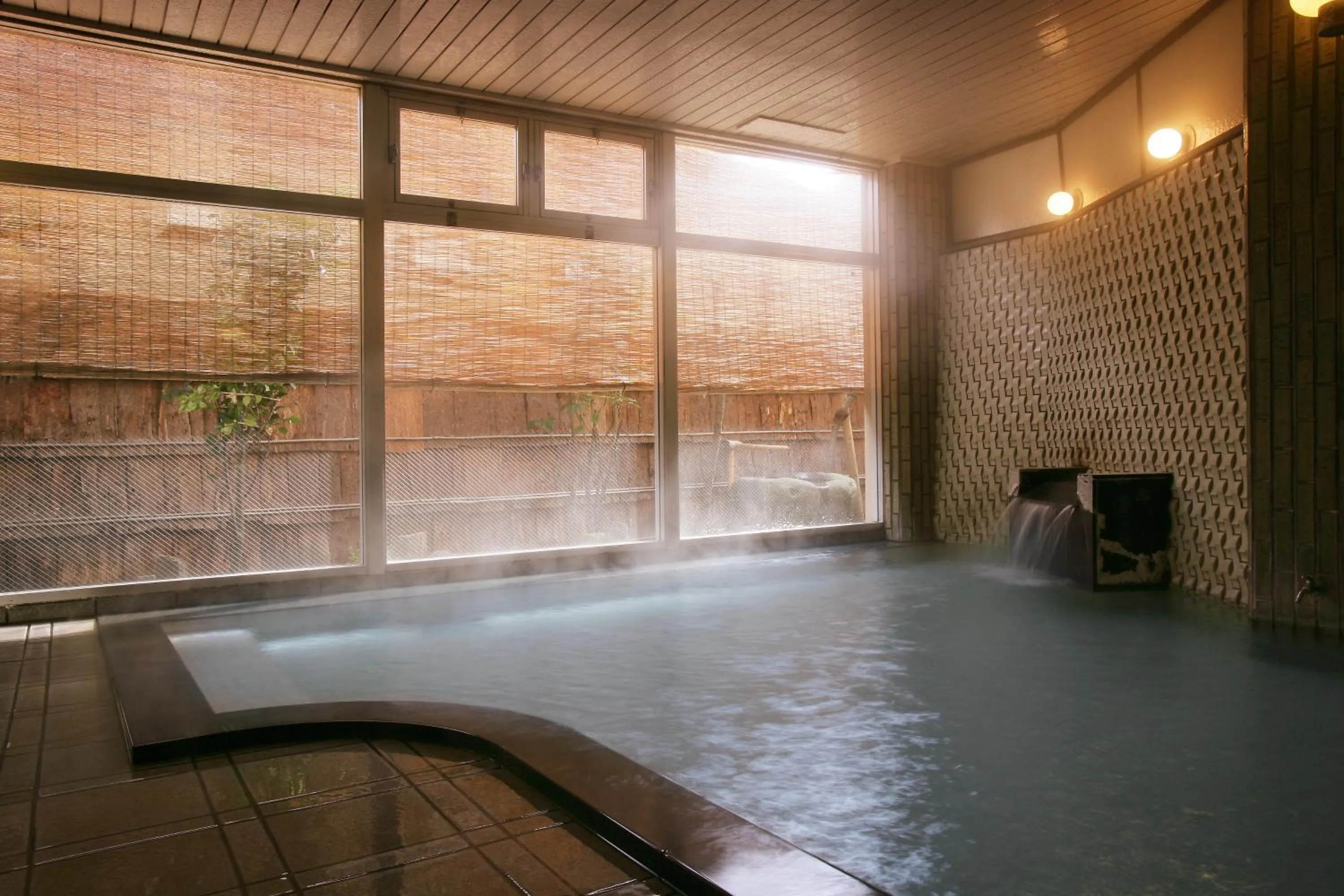 Hot Spring Bath in Shouhakutei Azumaso