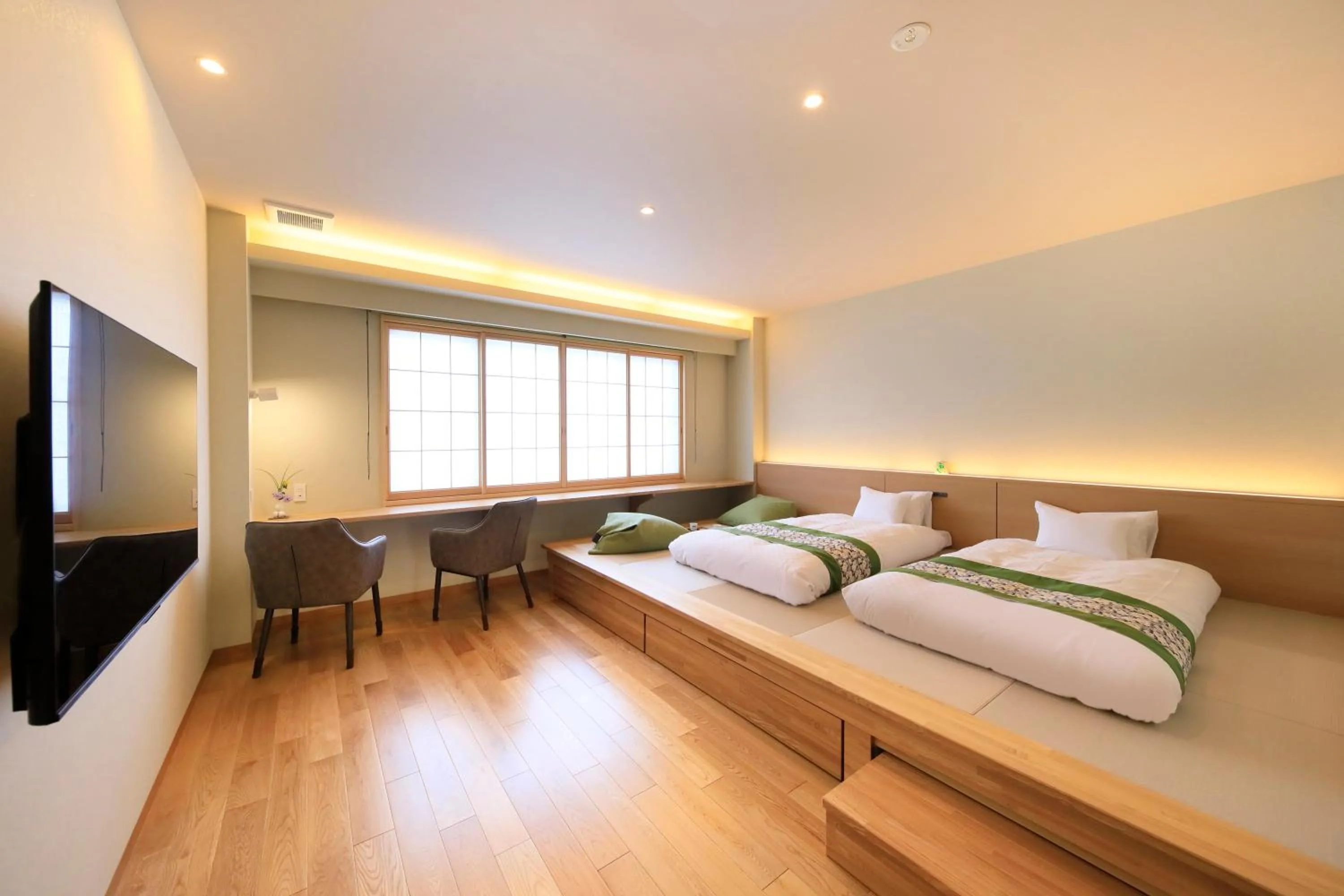 Photo of the whole room, Bed in Shouhakutei Azumaso