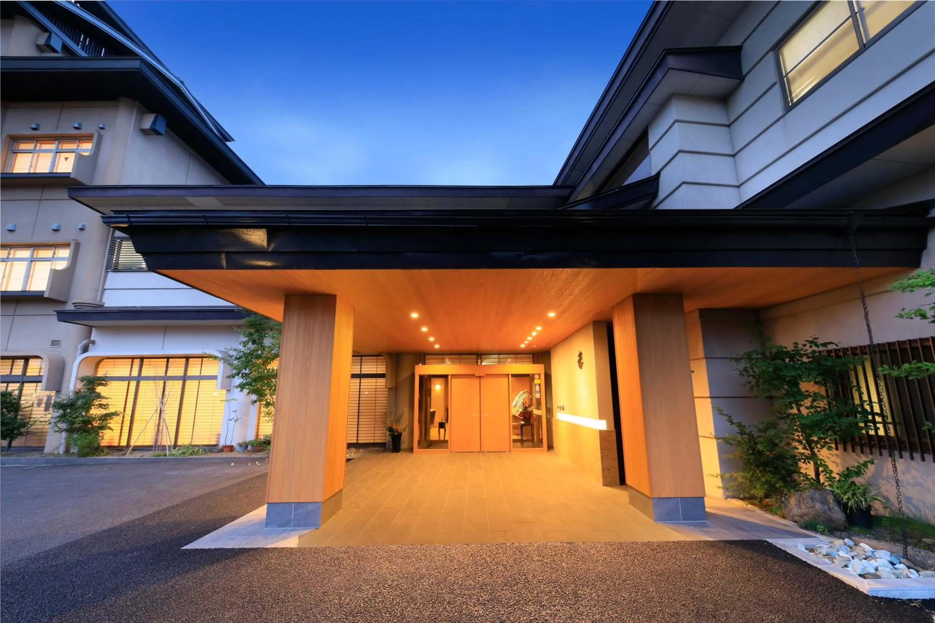 Property building in Shouhakutei Azumaso