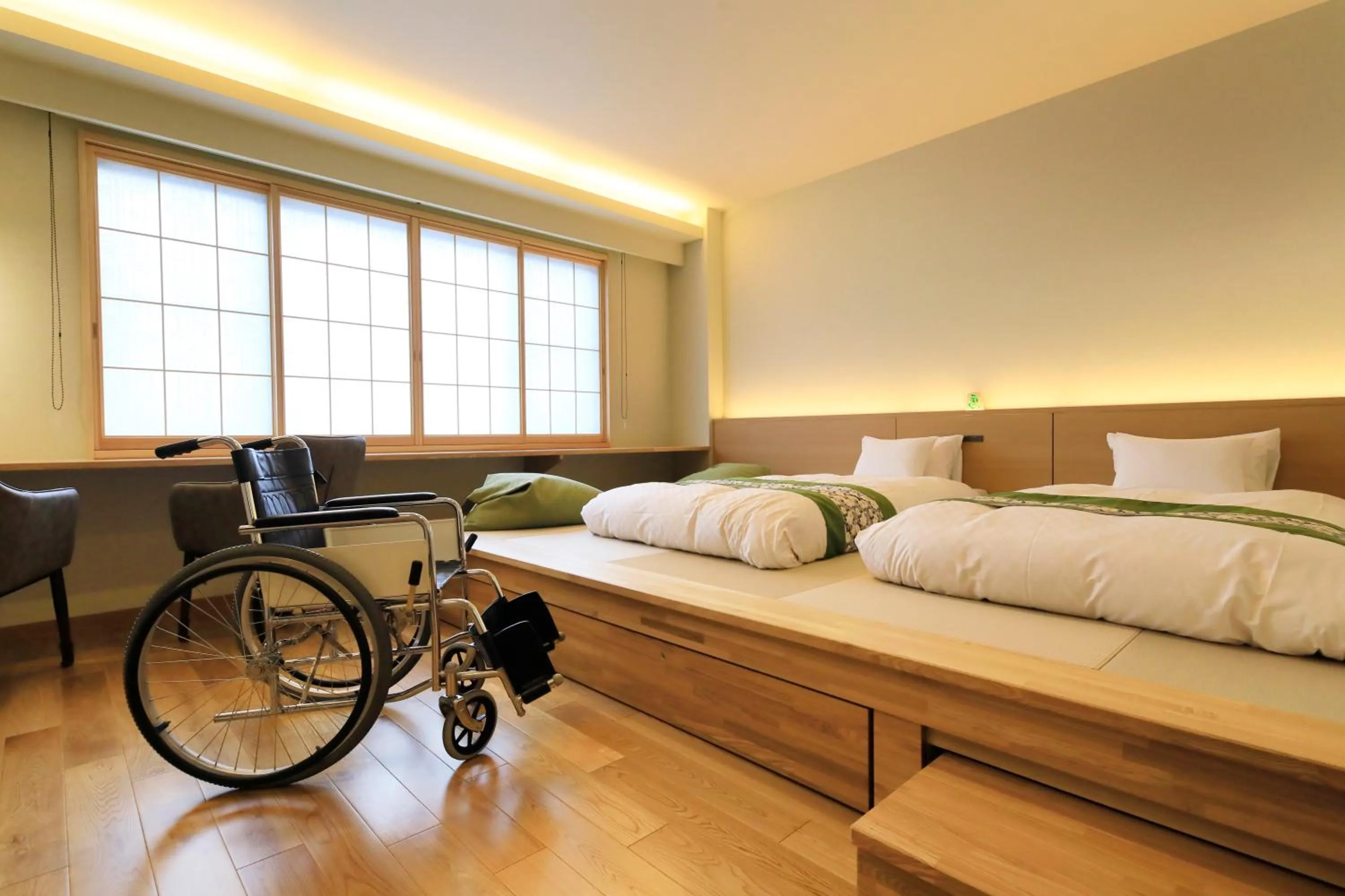 Photo of the whole room, Bed in Shouhakutei Azumaso