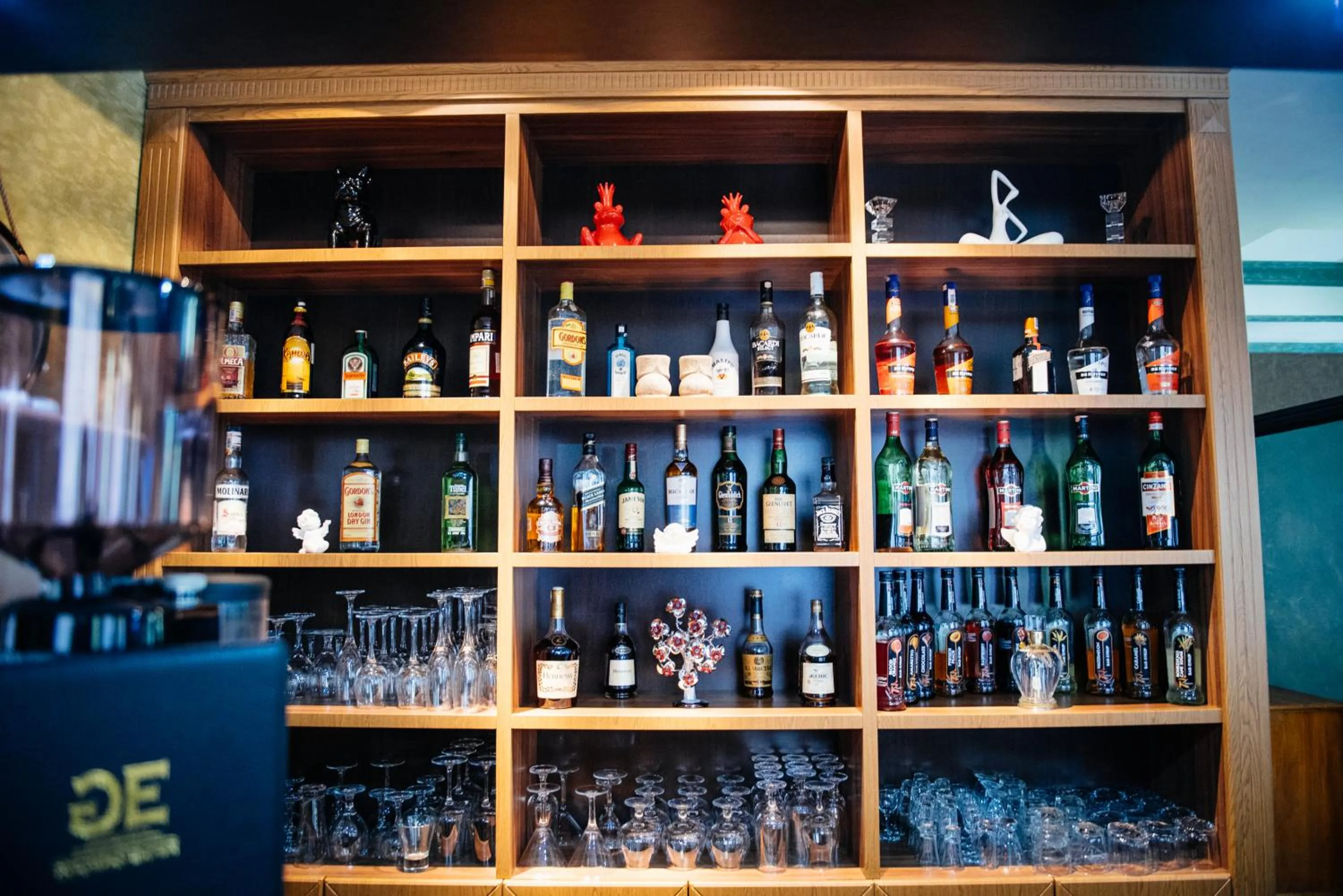 Lounge or bar in Goldman Empire