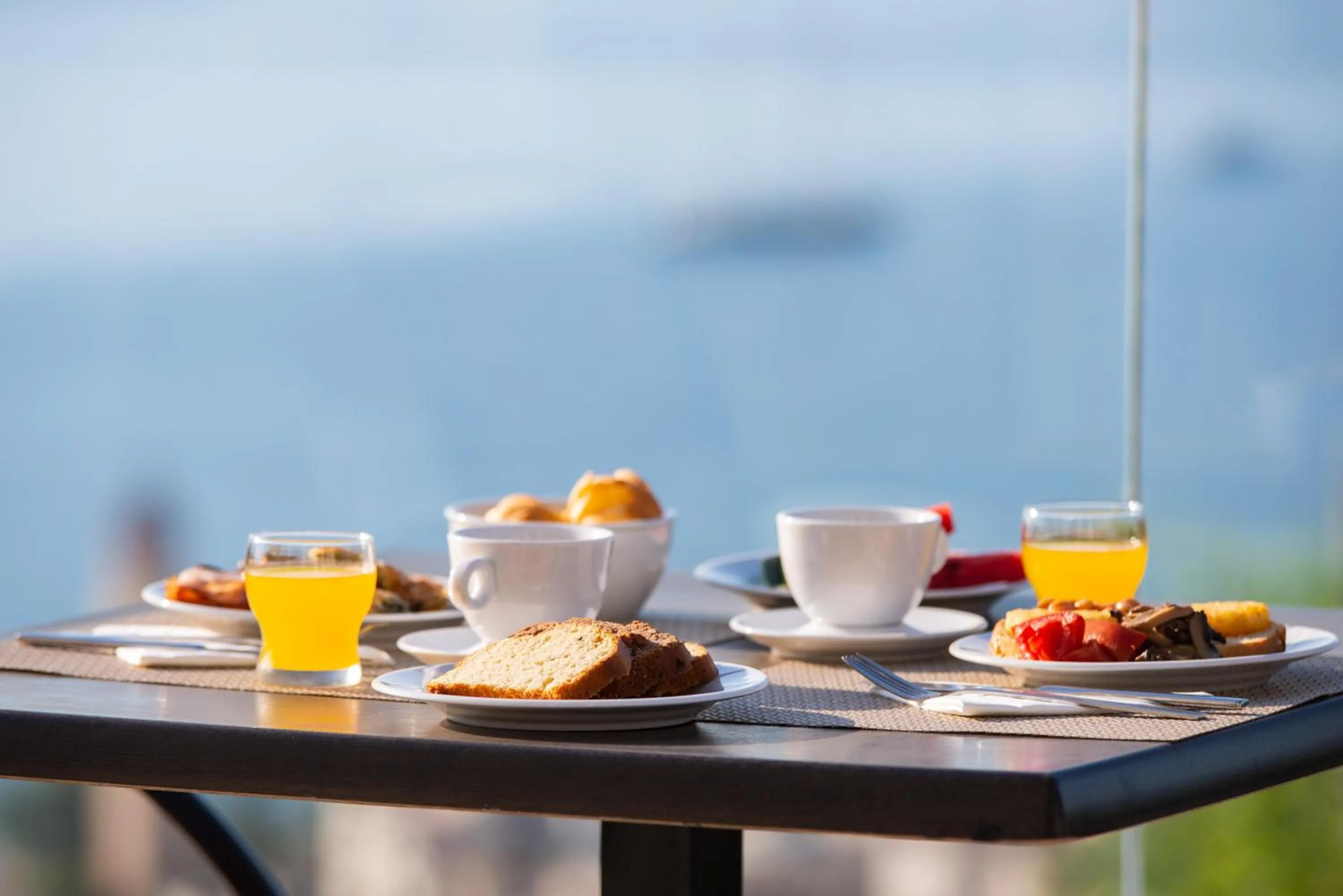 Food in Avalon Palace Hotel