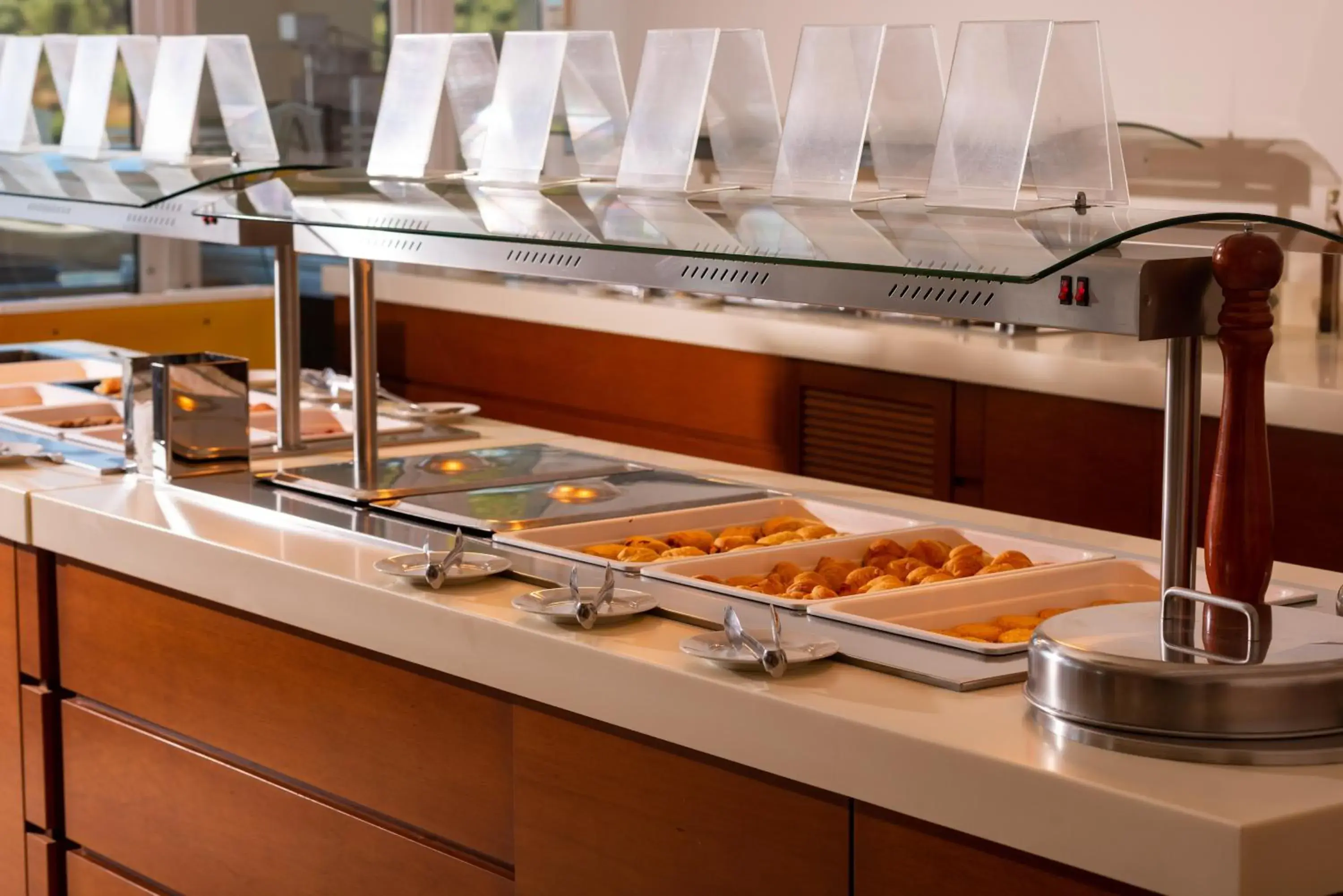 Food in Avalon Palace Hotel Food in Avalon Palace Hotel