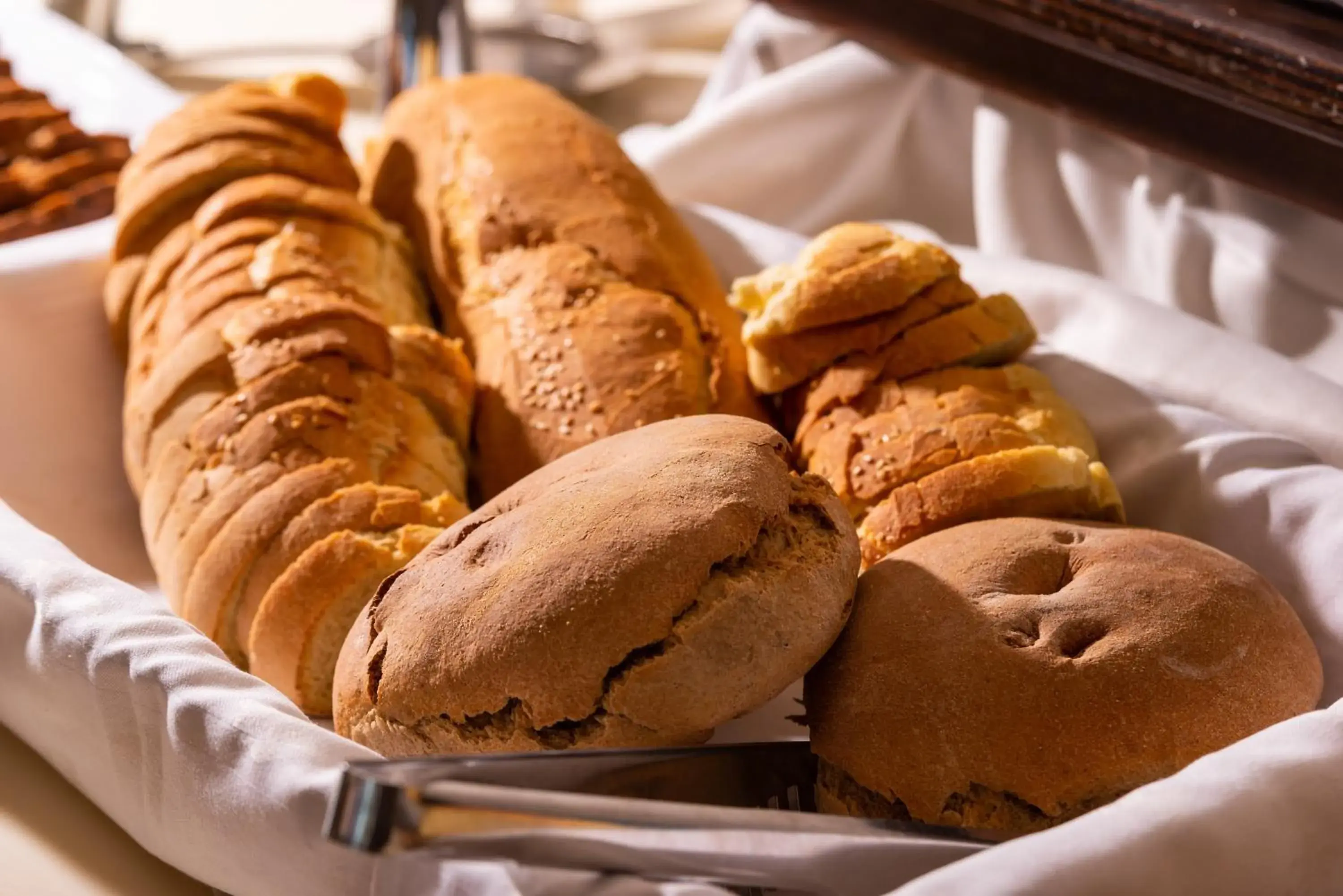 Food in Avalon Palace Hotel Food in Avalon Palace Hotel