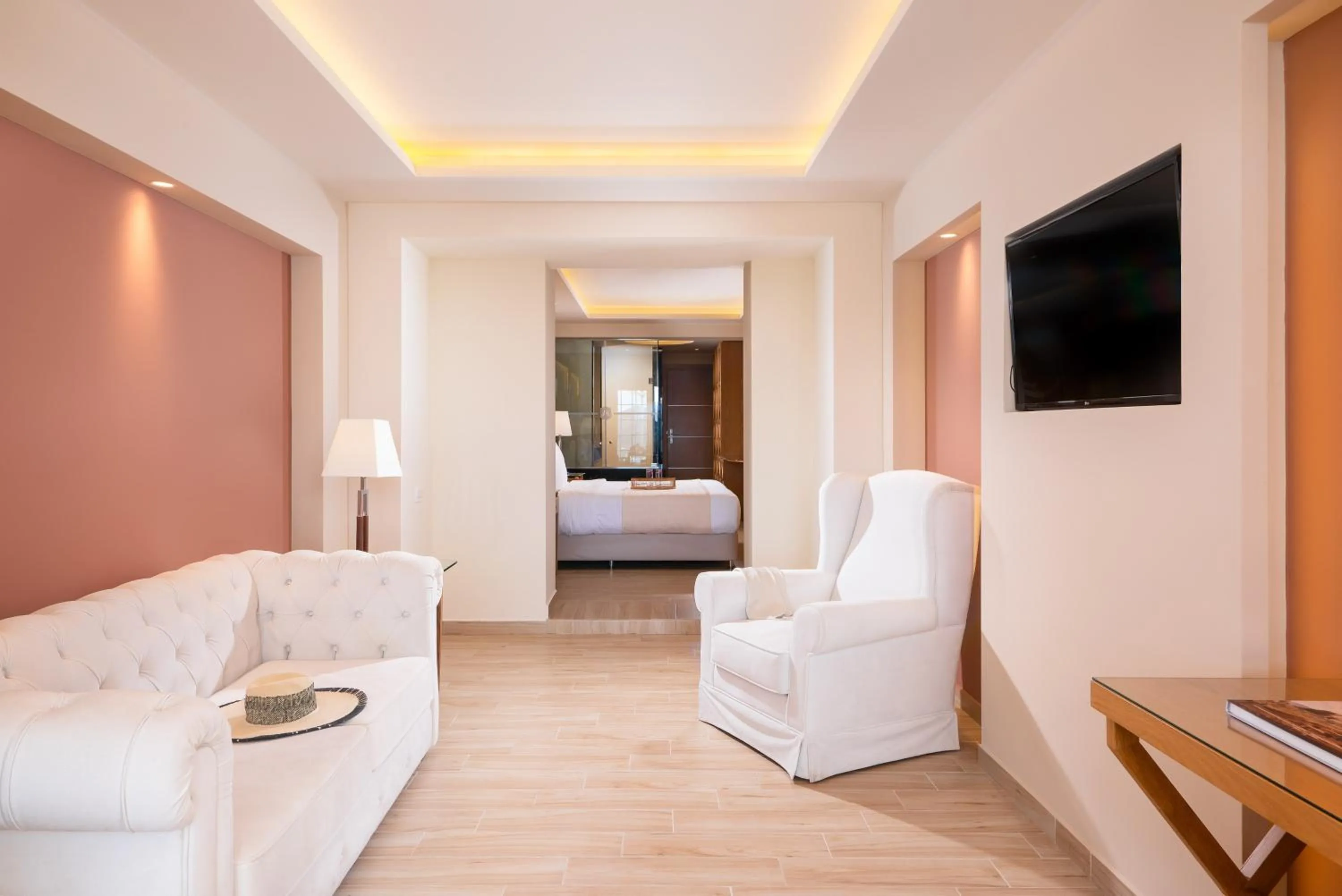 Seating area in Avalon Palace Hotel