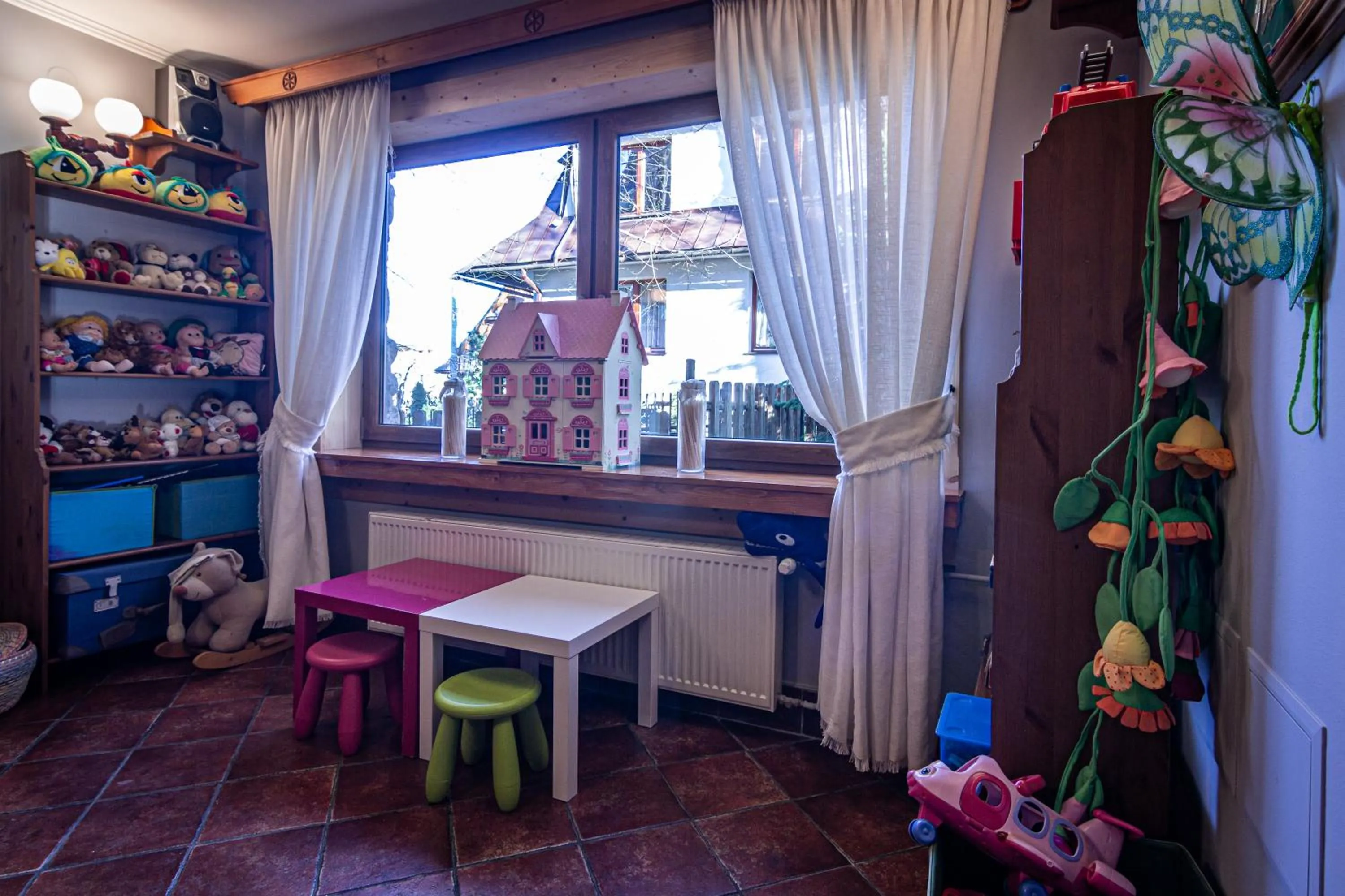 Children play ground in Aparthotel Pod Nosalem